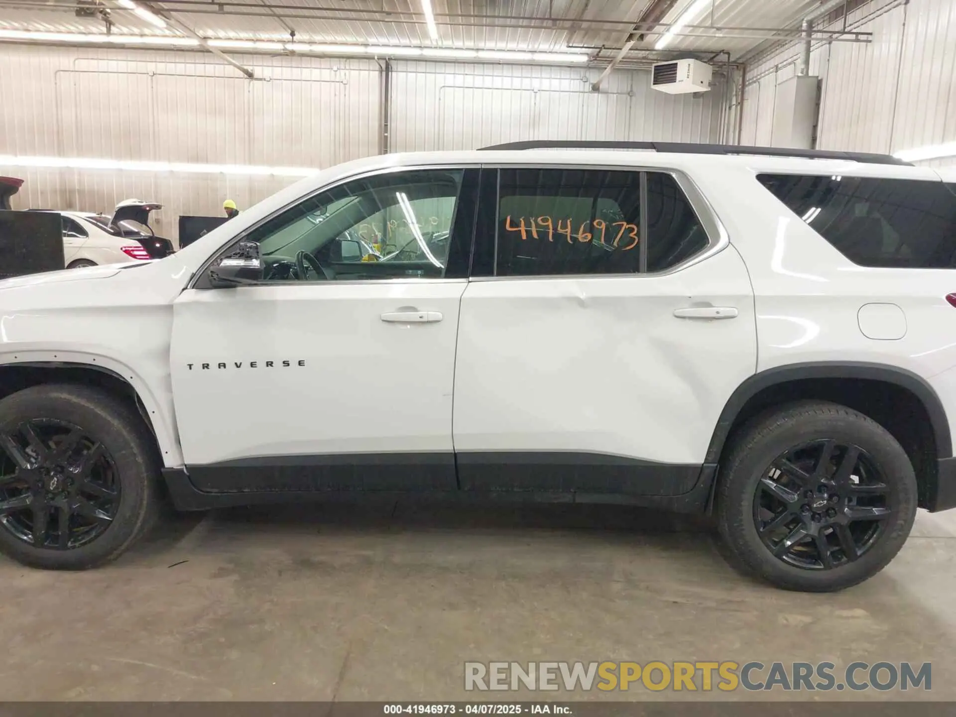 14 Photograph of a damaged car 1GNERGKW1MJ206196 CHEVROLET TRAVERSE 2021
