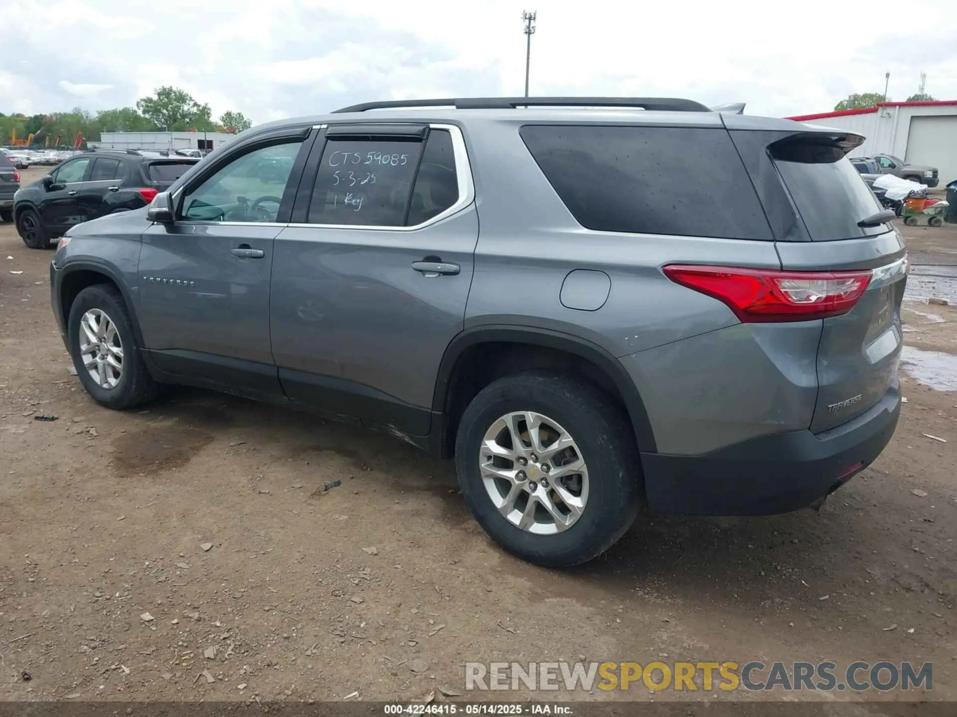 3 Photograph of a damaged car 1GNERGKW1MJ256399 CHEVROLET TRAVERSE 2021