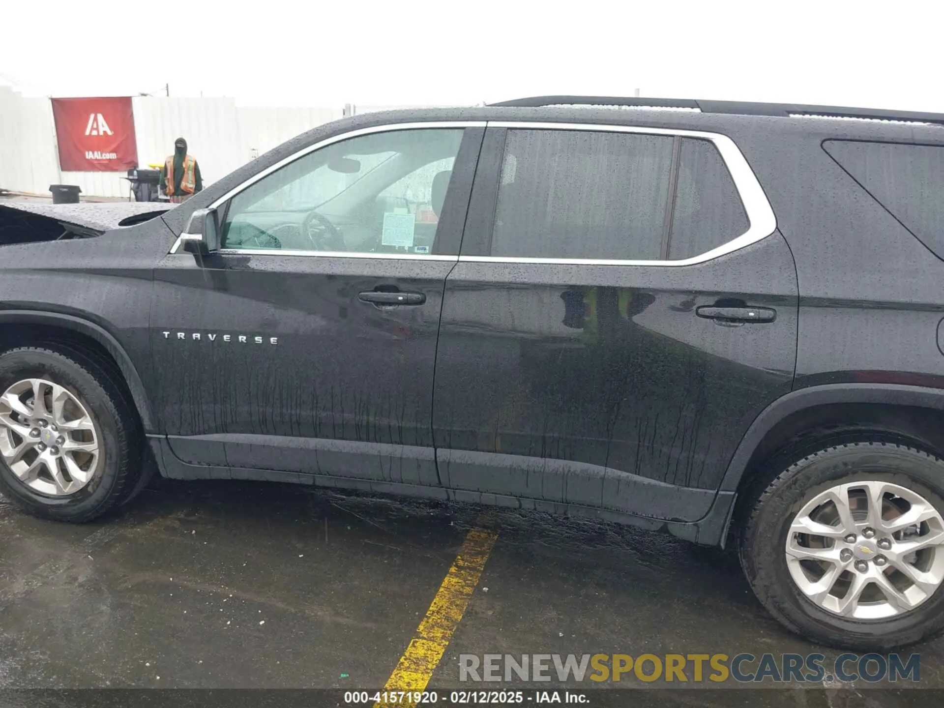 14 Photograph of a damaged car 1GNERGKW2MJ121142 CHEVROLET TRAVERSE 2021