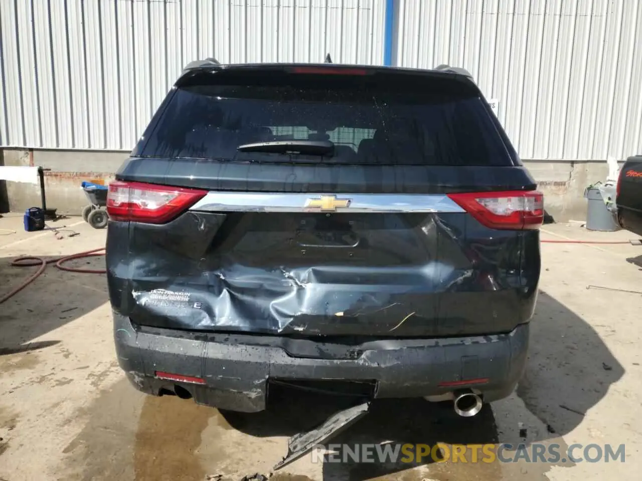 6 Photograph of a damaged car 1GNERGKW2MJ122517 CHEVROLET TRAVERSE 2021