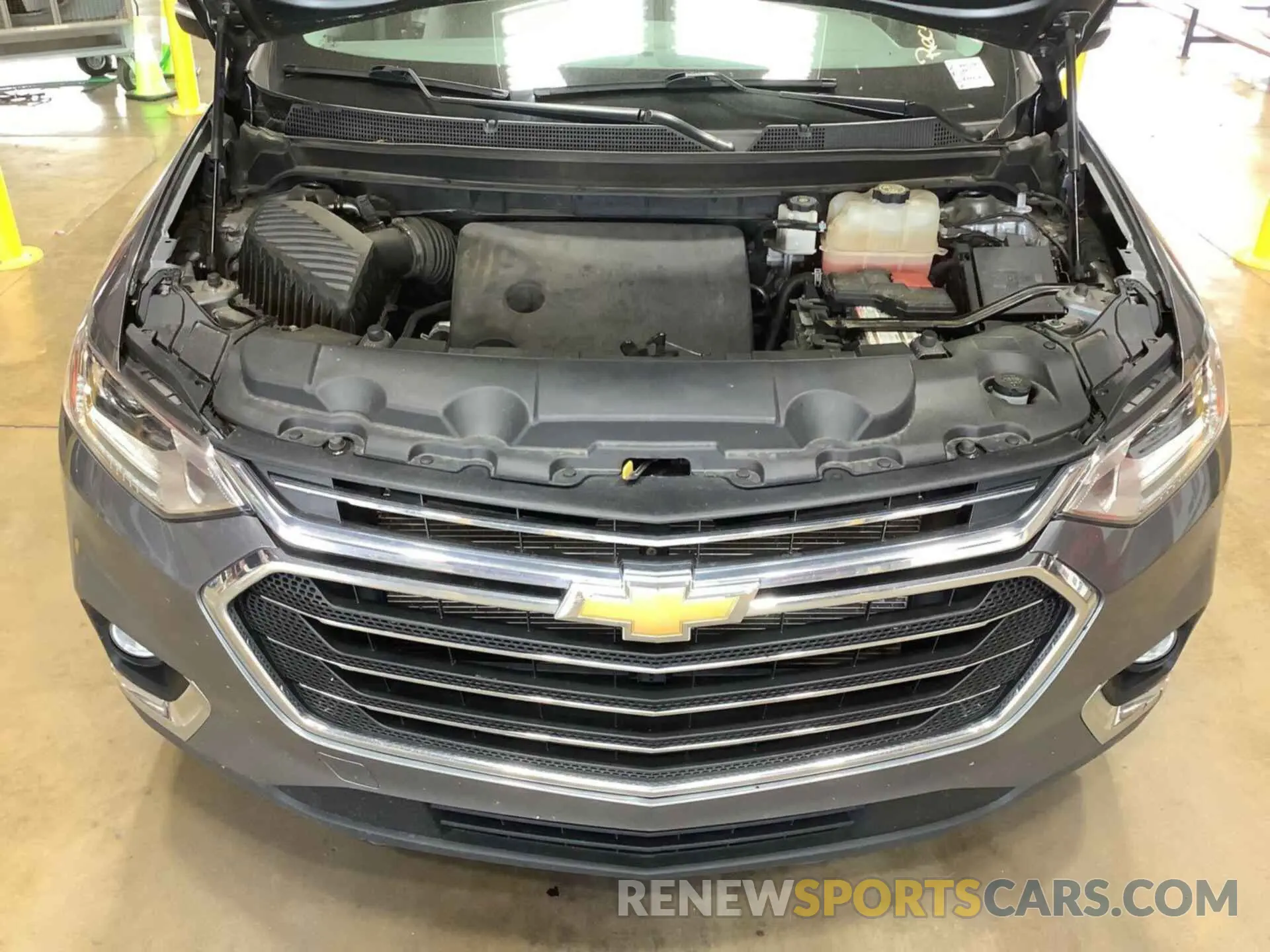 25 Photograph of a damaged car 1GNERGKW2MJ183284 CHEVROLET TRAVERSE 2021