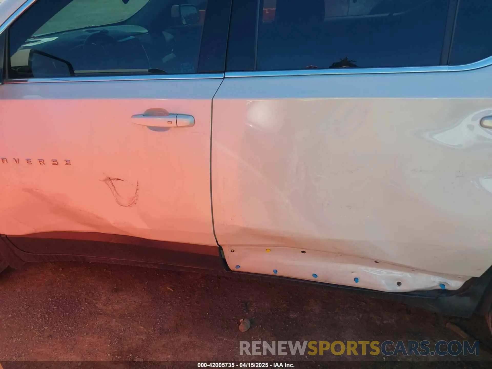 6 Photograph of a damaged car 1GNERGKW3MJ155350 CHEVROLET TRAVERSE 2021