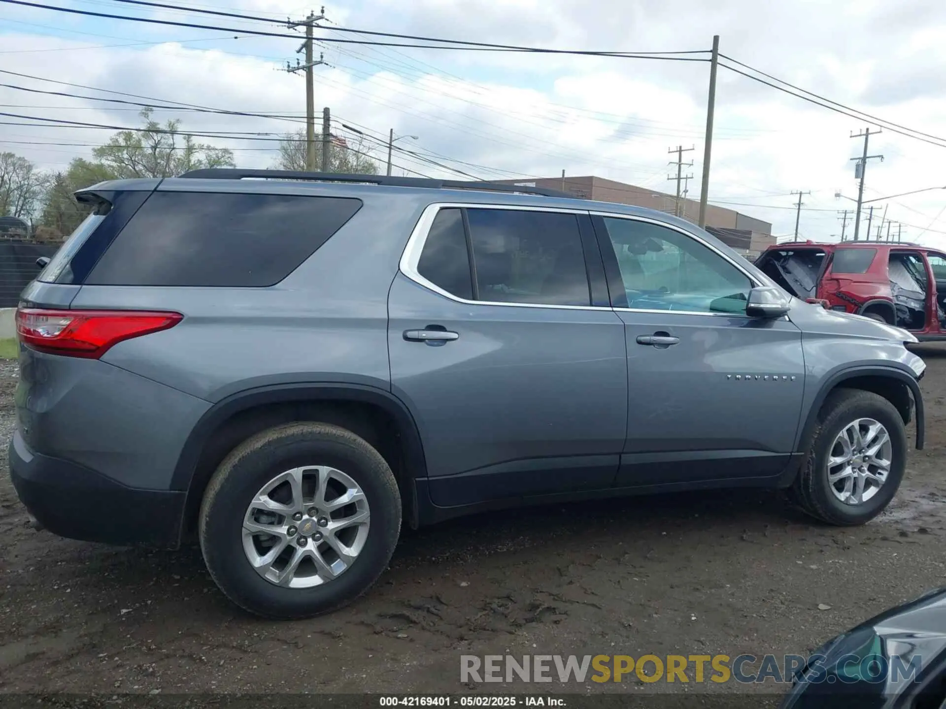 14 Photograph of a damaged car 1GNERGKW3MJ157258 CHEVROLET TRAVERSE 2021