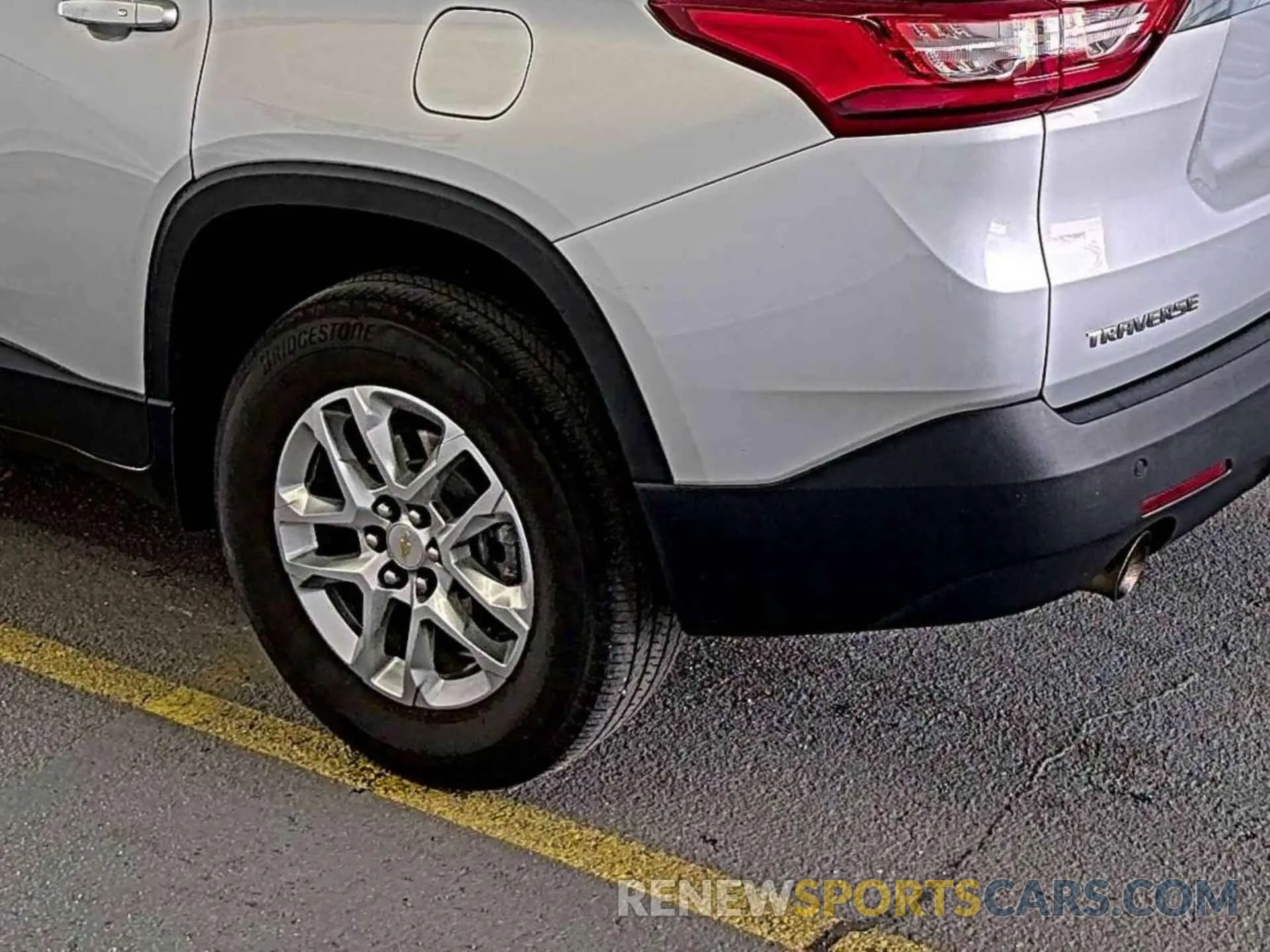 30 Photograph of a damaged car 1GNERGKW3MJ163142 CHEVROLET TRAVERSE 2021