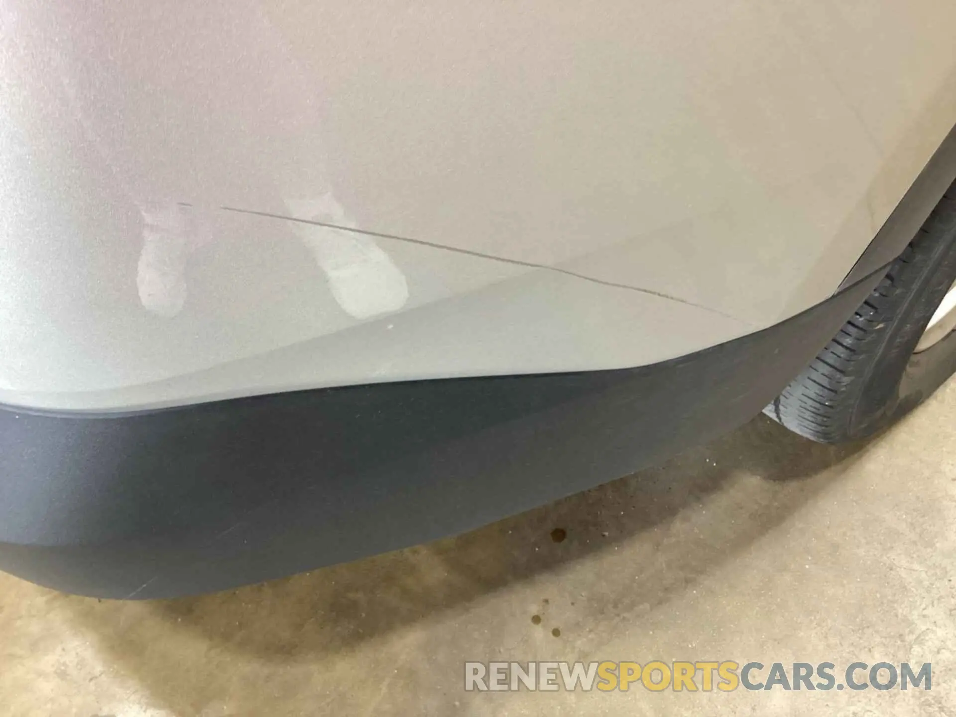 8 Photograph of a damaged car 1GNERGKW3MJ163142 CHEVROLET TRAVERSE 2021