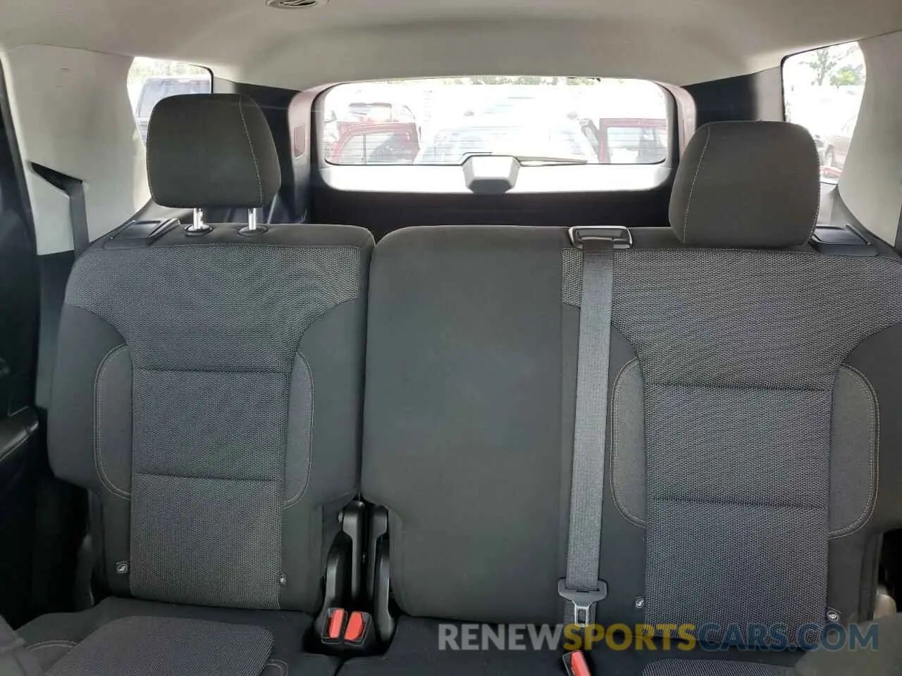 10 Photograph of a damaged car 1GNERGKW3MJ184539 CHEVROLET TRAVERSE 2021