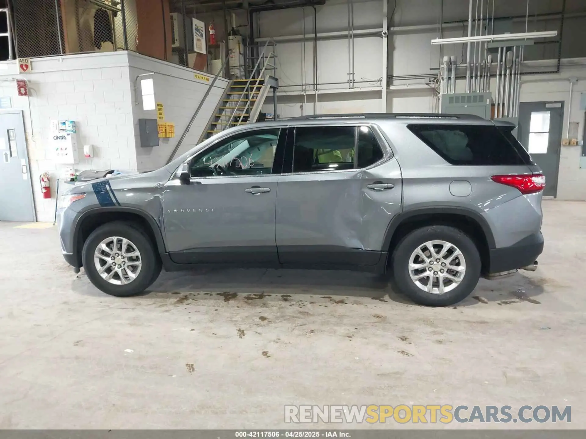 14 Photograph of a damaged car 1GNERGKW3MJ198506 CHEVROLET TRAVERSE 2021