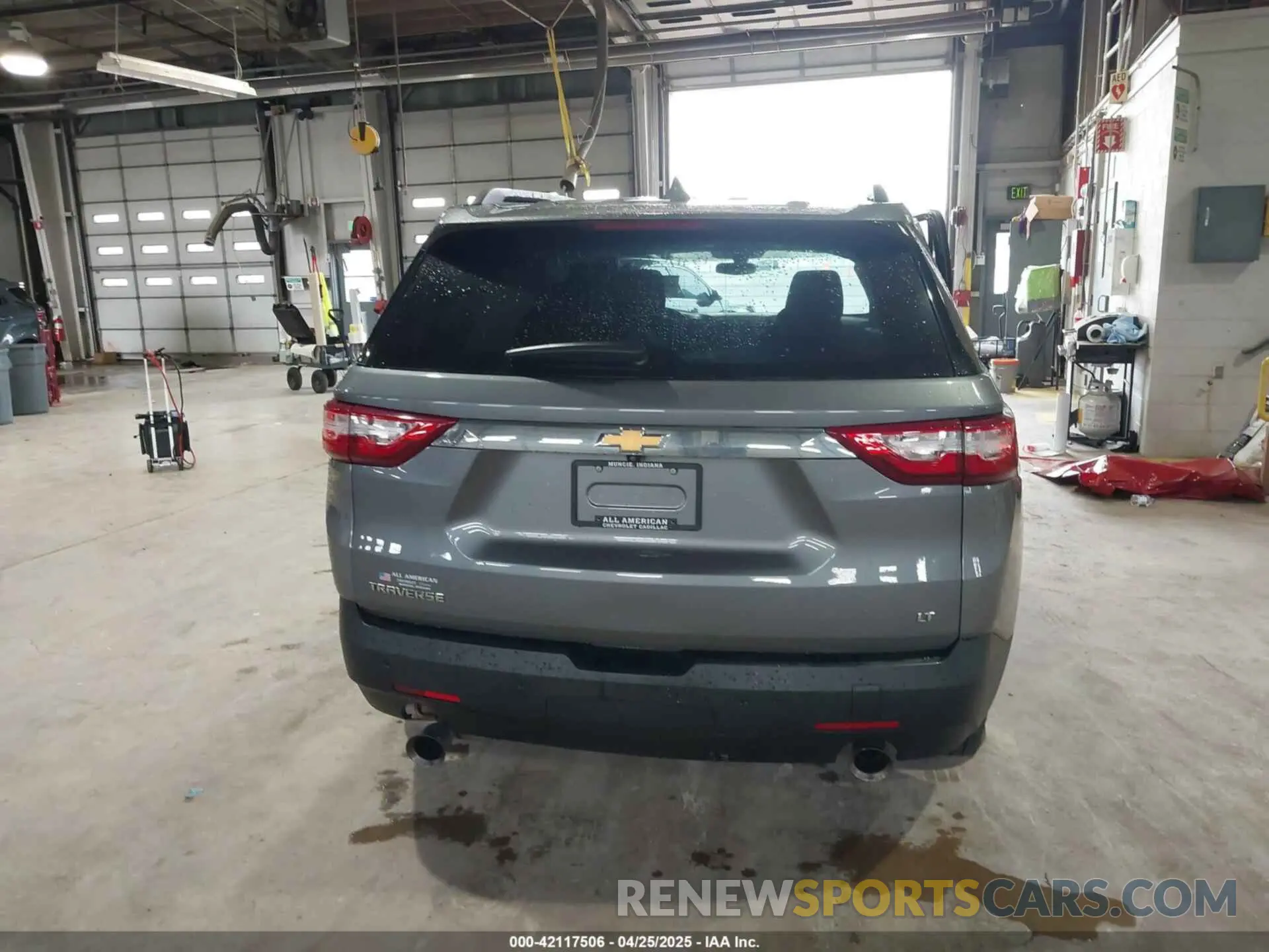 16 Photograph of a damaged car 1GNERGKW3MJ198506 CHEVROLET TRAVERSE 2021