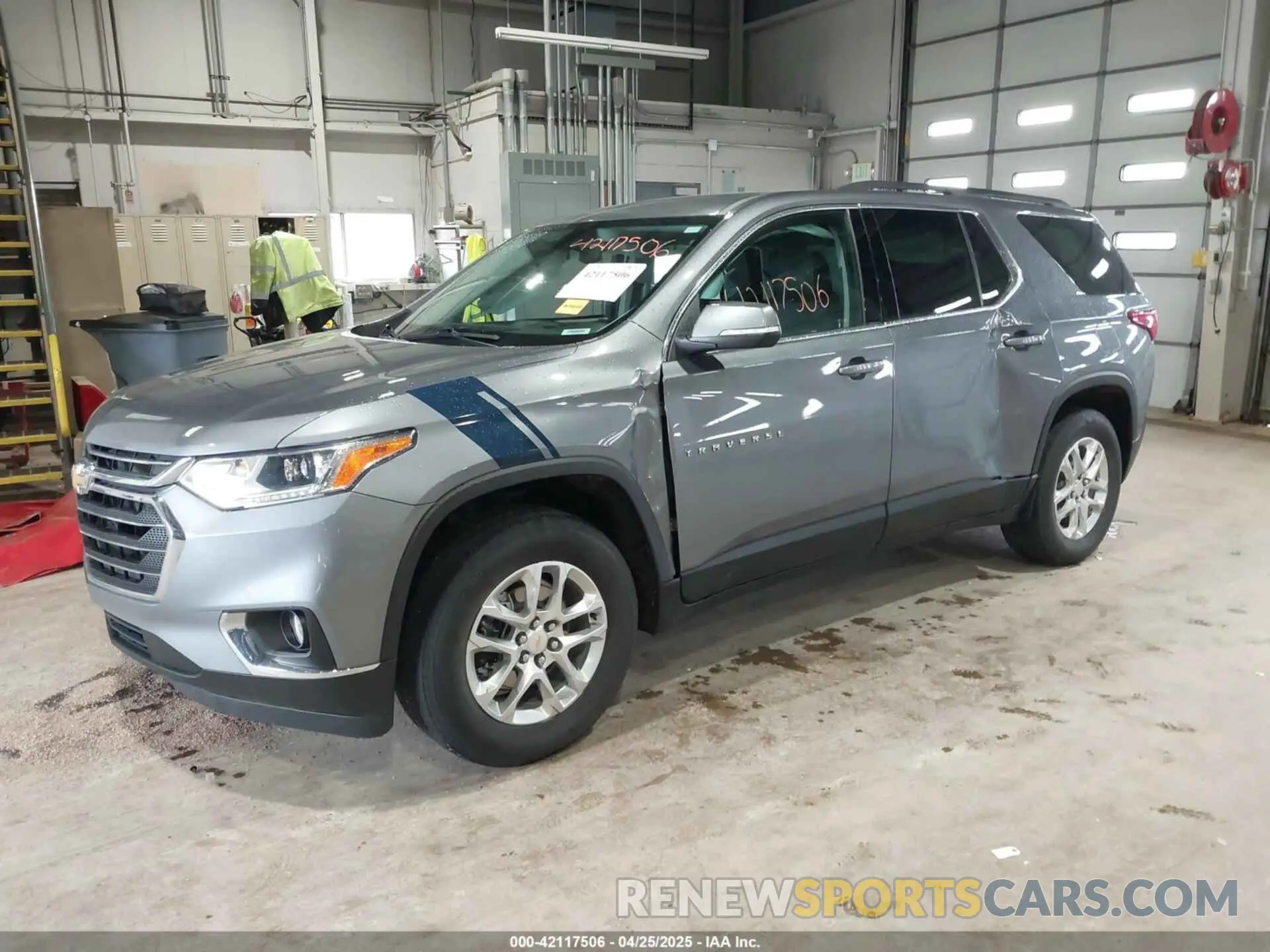 2 Photograph of a damaged car 1GNERGKW3MJ198506 CHEVROLET TRAVERSE 2021