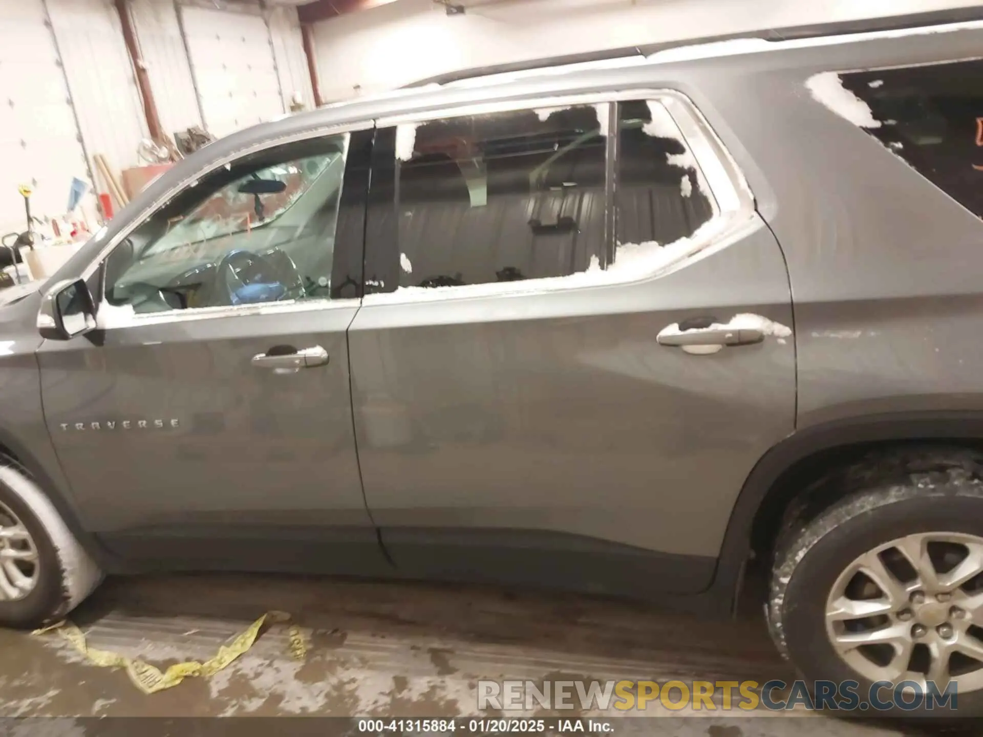 14 Photograph of a damaged car 1GNERGKW3MJ199347 CHEVROLET TRAVERSE 2021