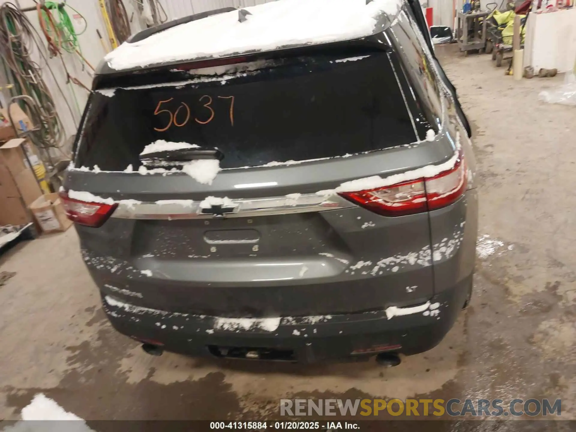 16 Photograph of a damaged car 1GNERGKW3MJ199347 CHEVROLET TRAVERSE 2021