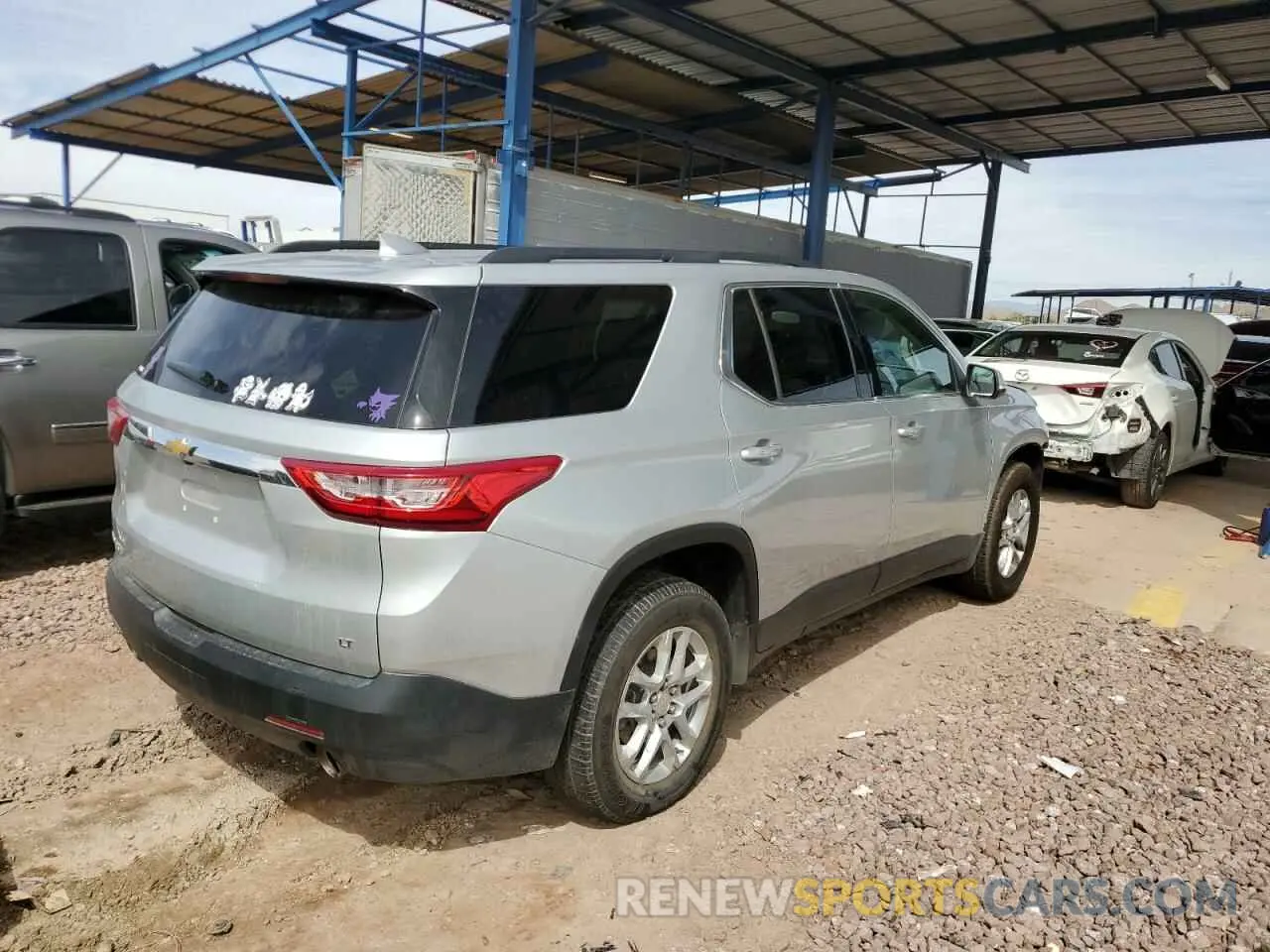 3 Photograph of a damaged car 1GNERGKW4MJ153669 CHEVROLET TRAVERSE 2021