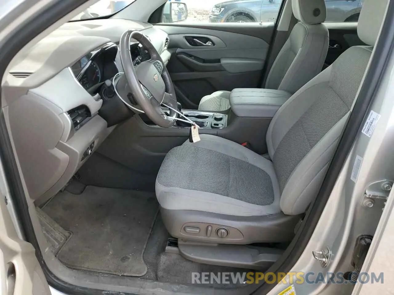 7 Photograph of a damaged car 1GNERGKW4MJ153669 CHEVROLET TRAVERSE 2021