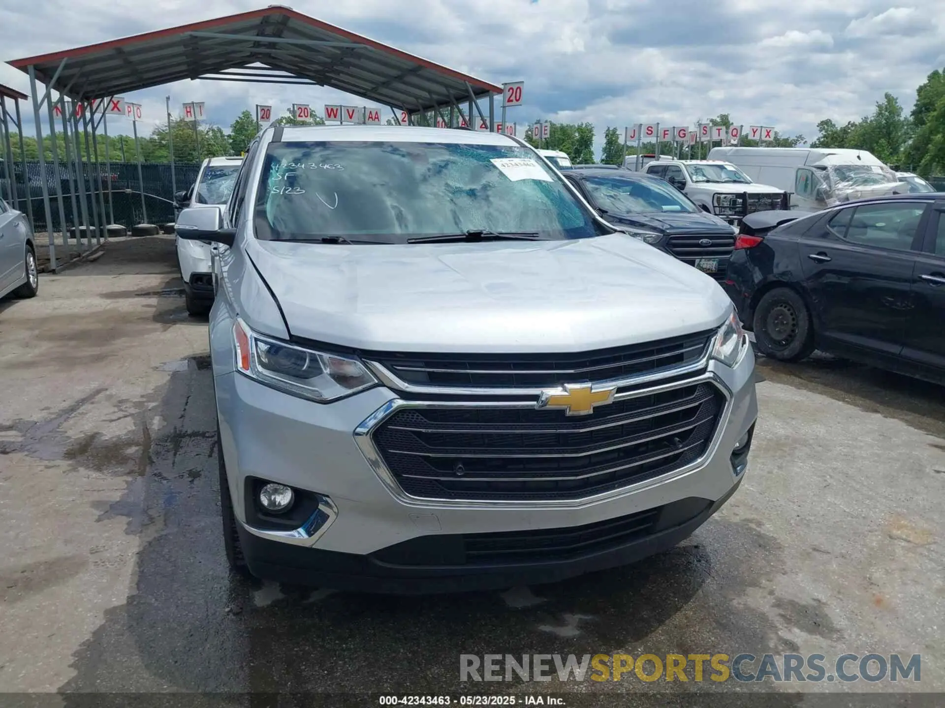 13 Photograph of a damaged car 1GNERGKW4MJ174070 CHEVROLET TRAVERSE 2021