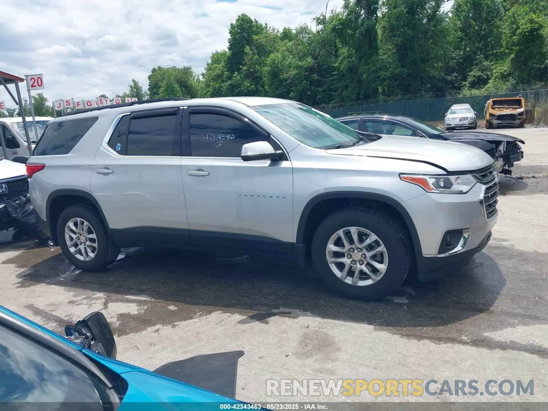 14 Photograph of a damaged car 1GNERGKW4MJ174070 CHEVROLET TRAVERSE 2021