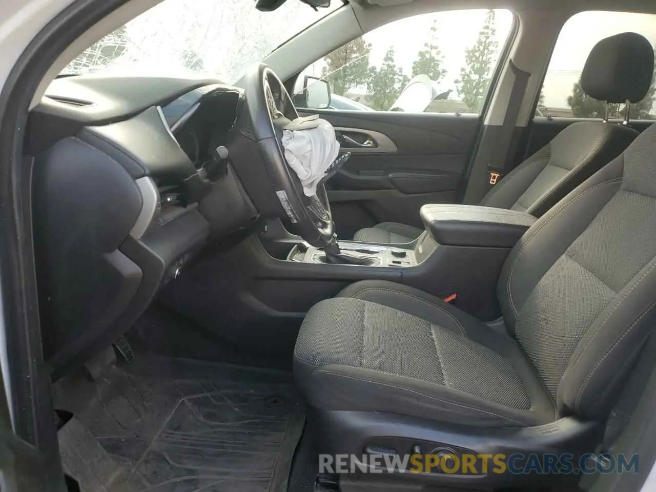 7 Photograph of a damaged car 1GNERGKW4MJ180564 CHEVROLET TRAVERSE 2021