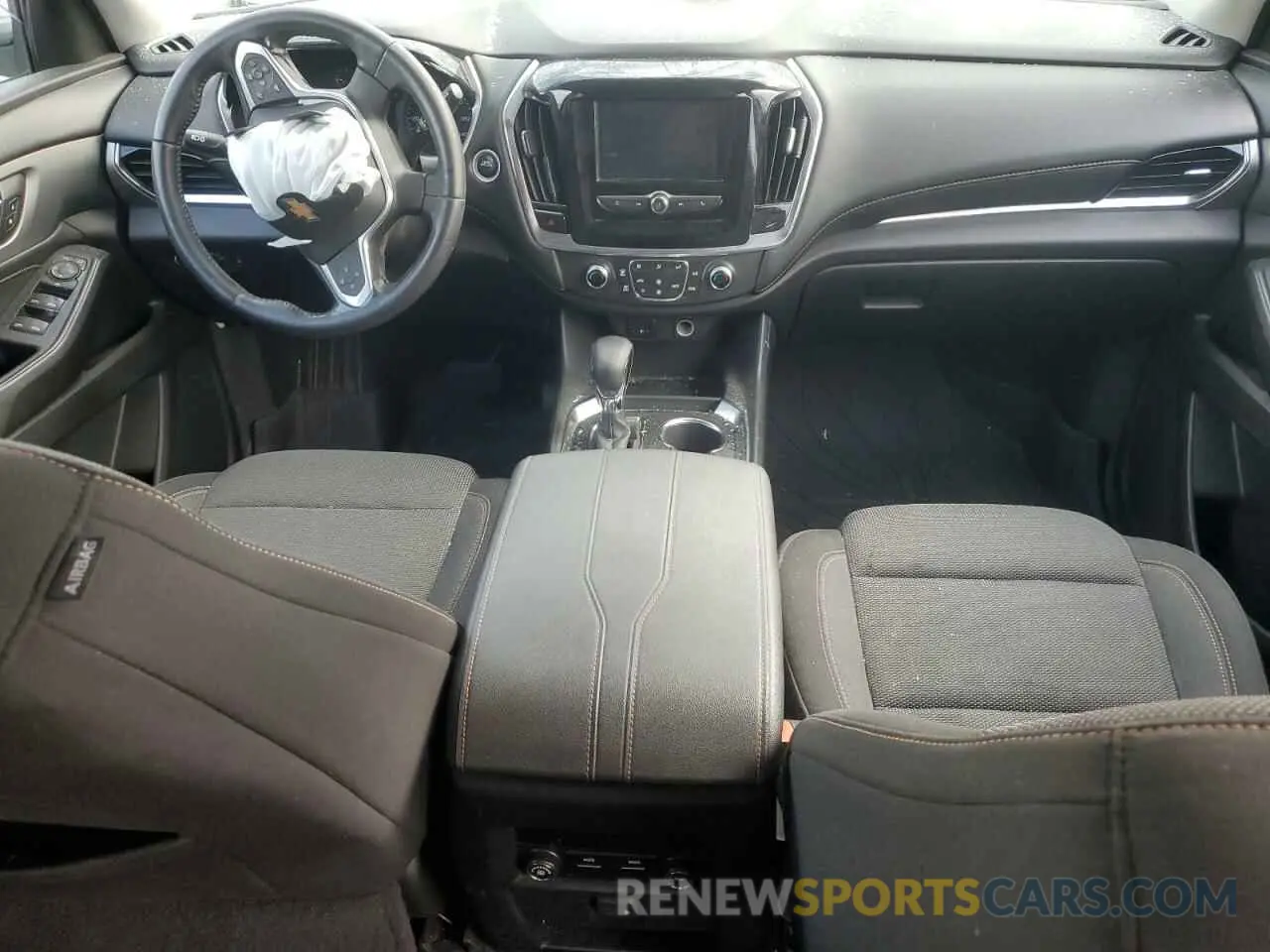 8 Photograph of a damaged car 1GNERGKW4MJ180564 CHEVROLET TRAVERSE 2021