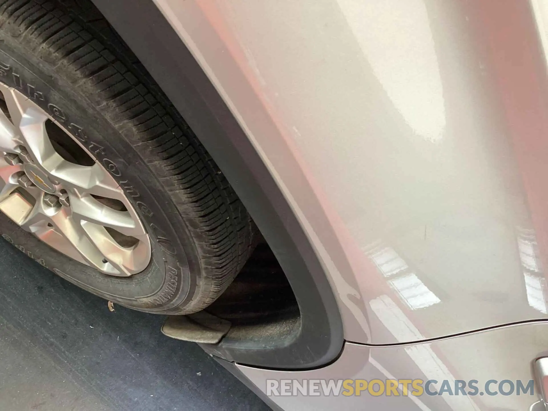 29 Photograph of a damaged car 1GNERGKW4MJ181360 CHEVROLET TRAVERSE 2021