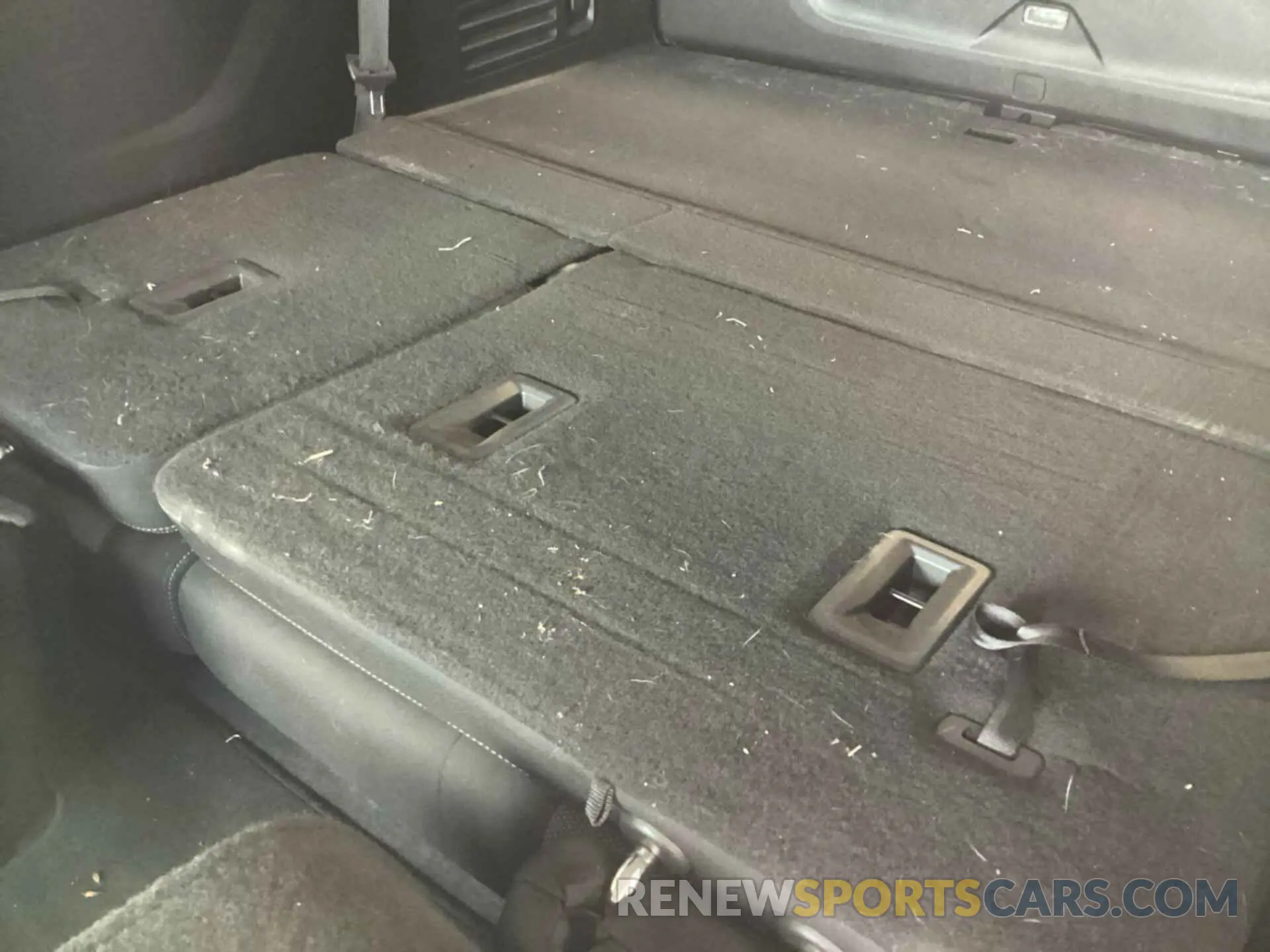 30 Photograph of a damaged car 1GNERGKW4MJ181360 CHEVROLET TRAVERSE 2021