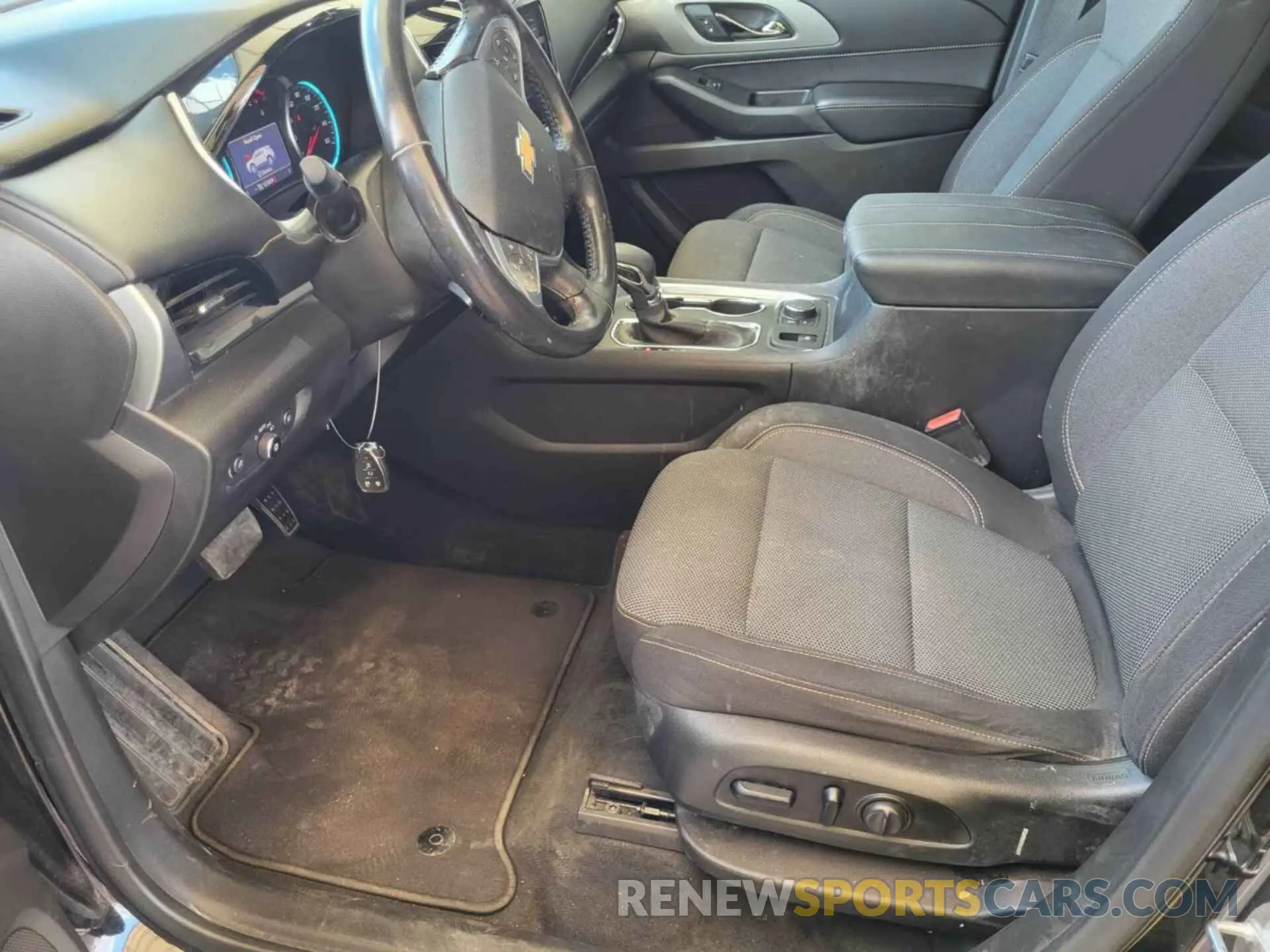 15 Photograph of a damaged car 1GNERGKW4MJ182010 CHEVROLET TRAVERSE 2021