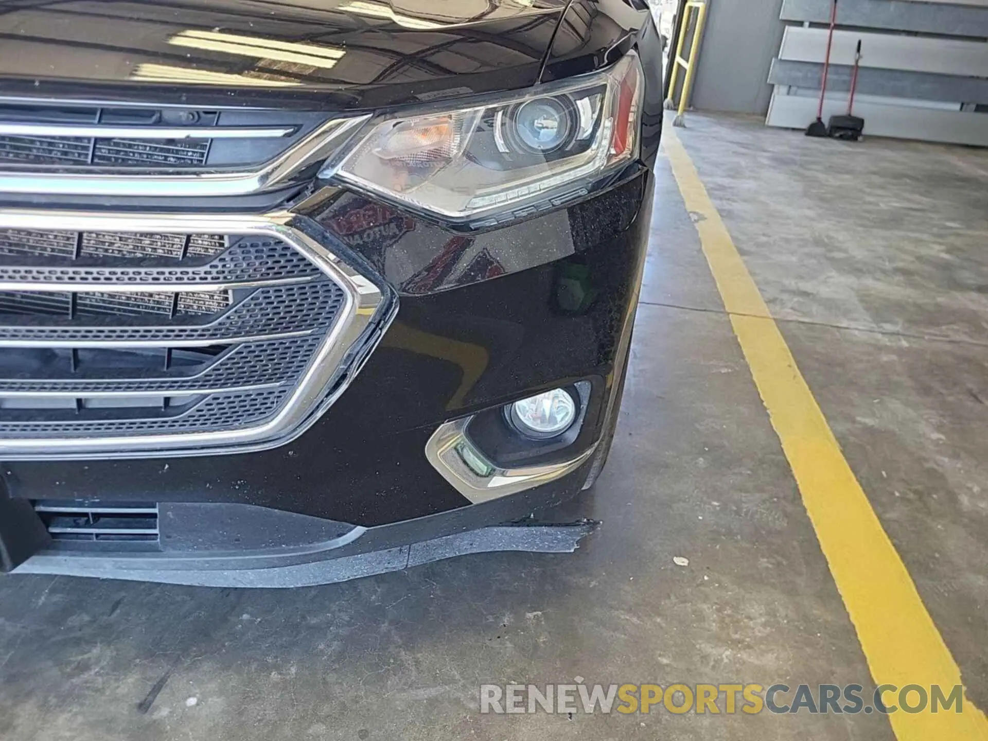 5 Photograph of a damaged car 1GNERGKW4MJ182010 CHEVROLET TRAVERSE 2021