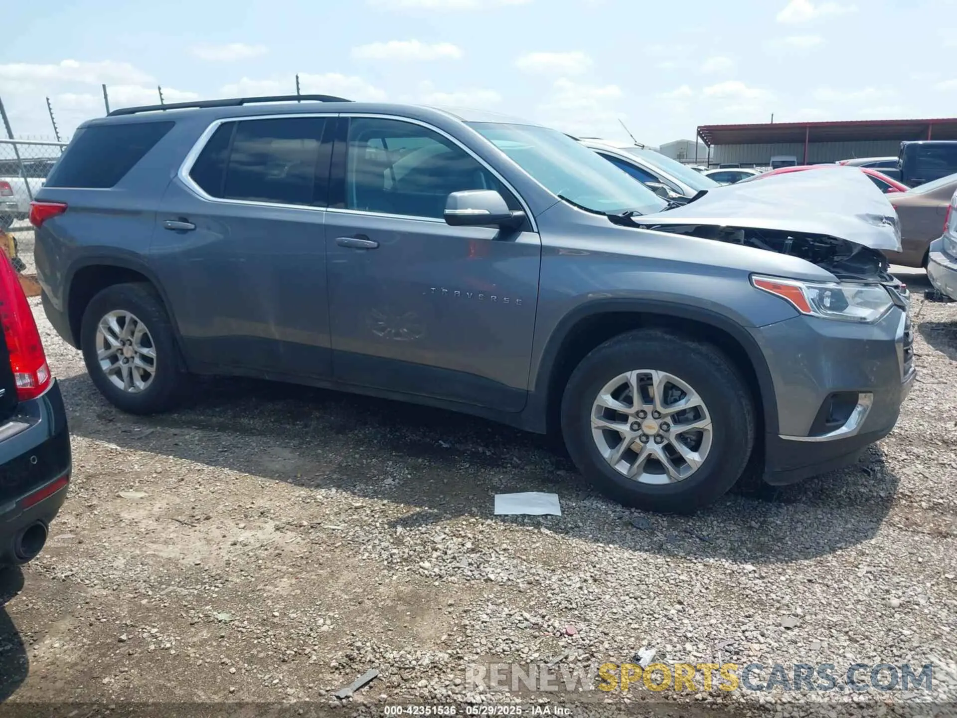13 Photograph of a damaged car 1GNERGKW4MJ182329 CHEVROLET TRAVERSE 2021