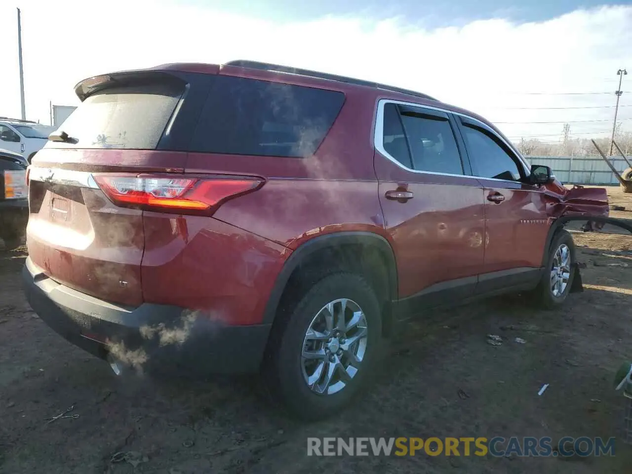 3 Photograph of a damaged car 1GNERGKW4MJ234543 CHEVROLET TRAVERSE 2021