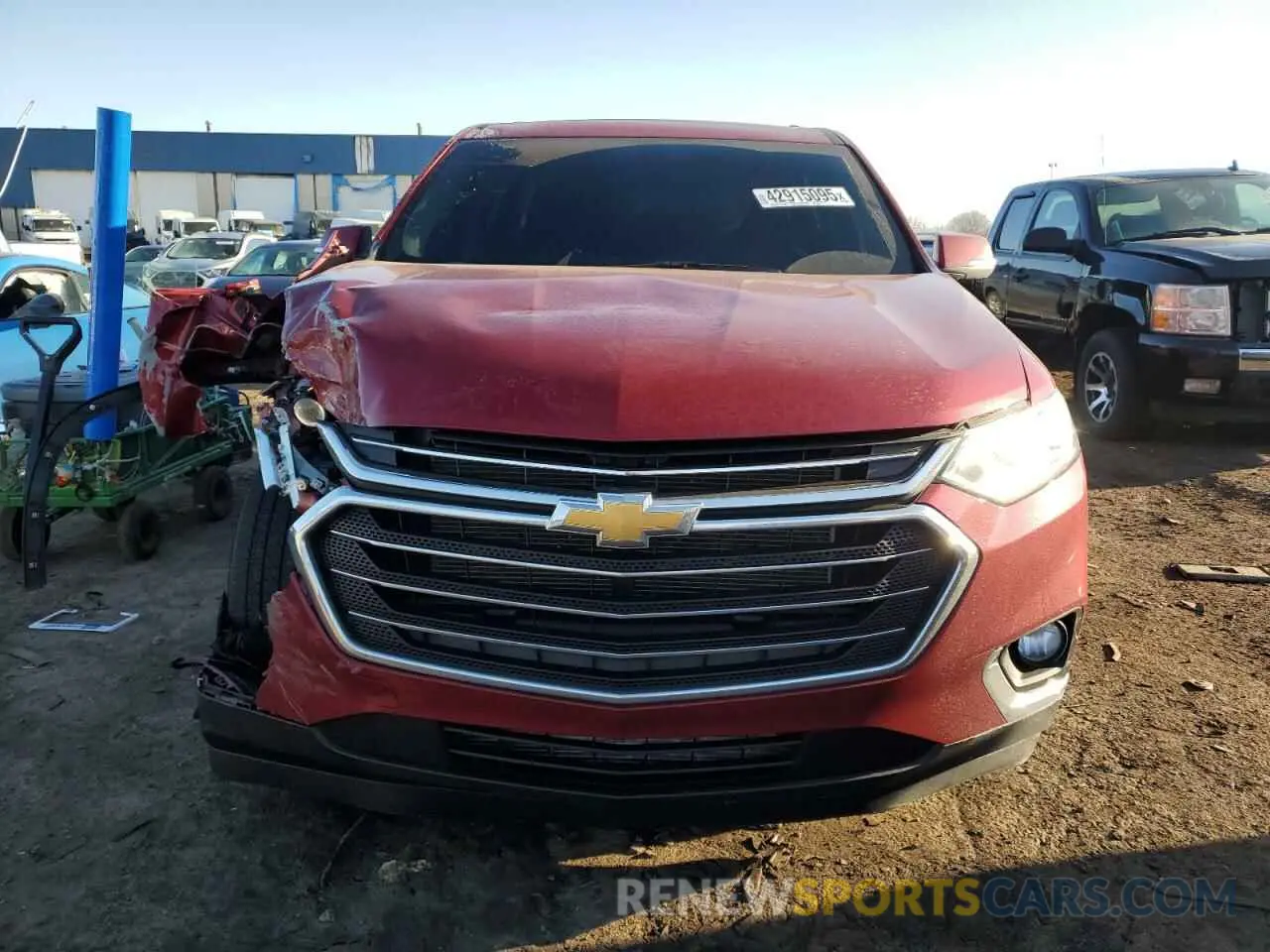 5 Photograph of a damaged car 1GNERGKW4MJ234543 CHEVROLET TRAVERSE 2021
