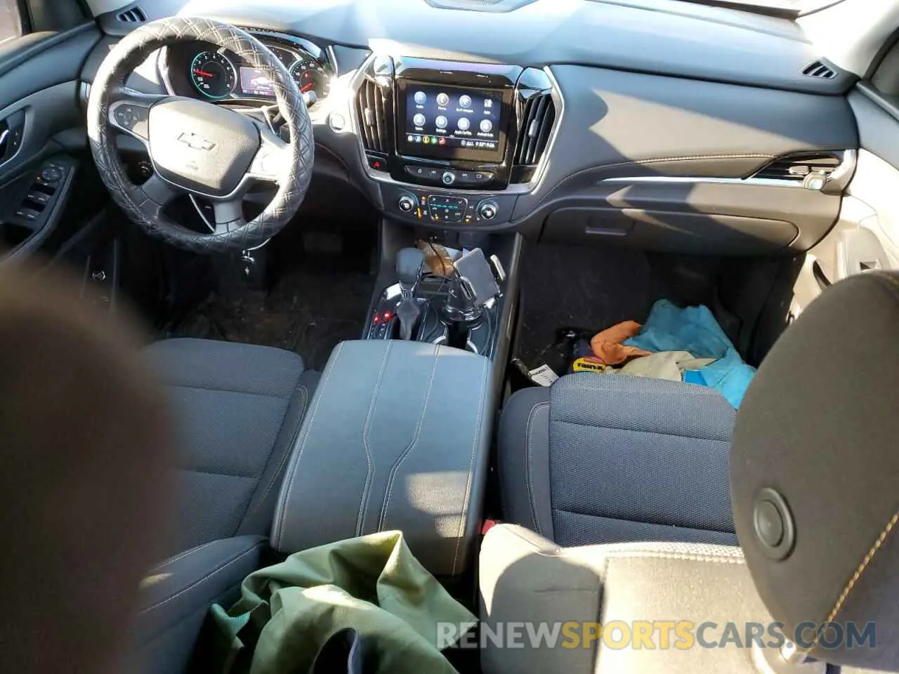 8 Photograph of a damaged car 1GNERGKW4MJ234543 CHEVROLET TRAVERSE 2021