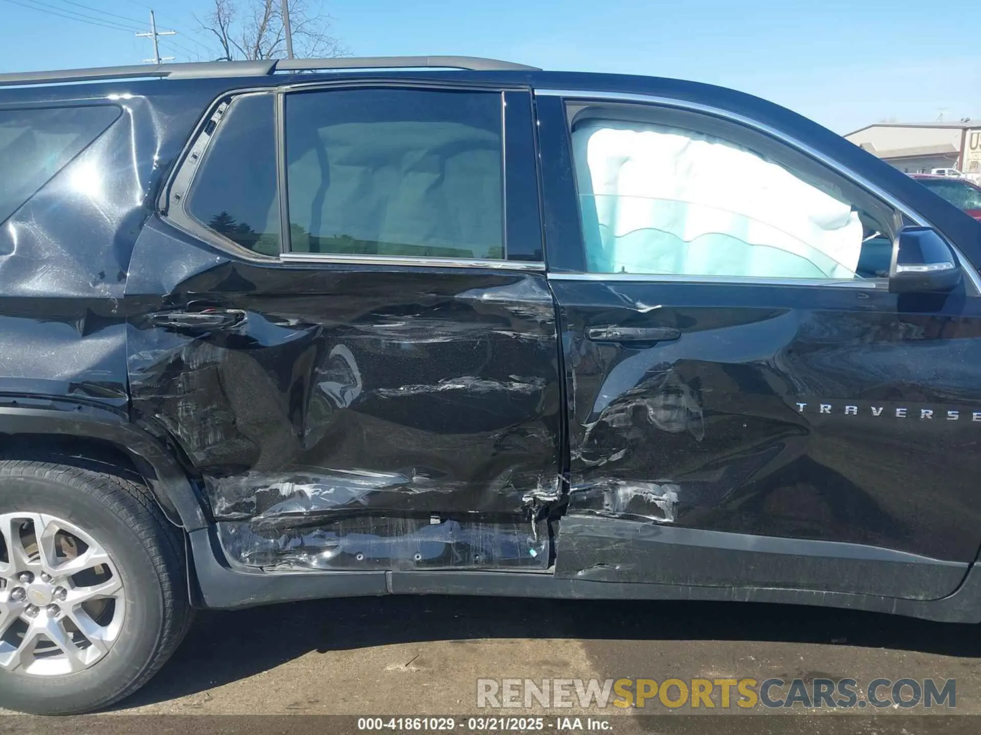 6 Photograph of a damaged car 1GNERGKW5MJ197065 CHEVROLET TRAVERSE 2021