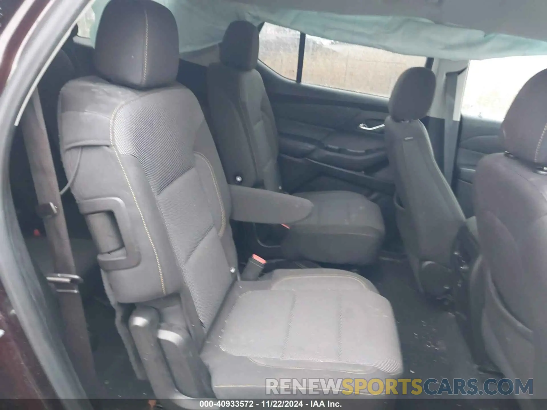8 Photograph of a damaged car 1GNERGKW5MJ208016 CHEVROLET TRAVERSE 2021