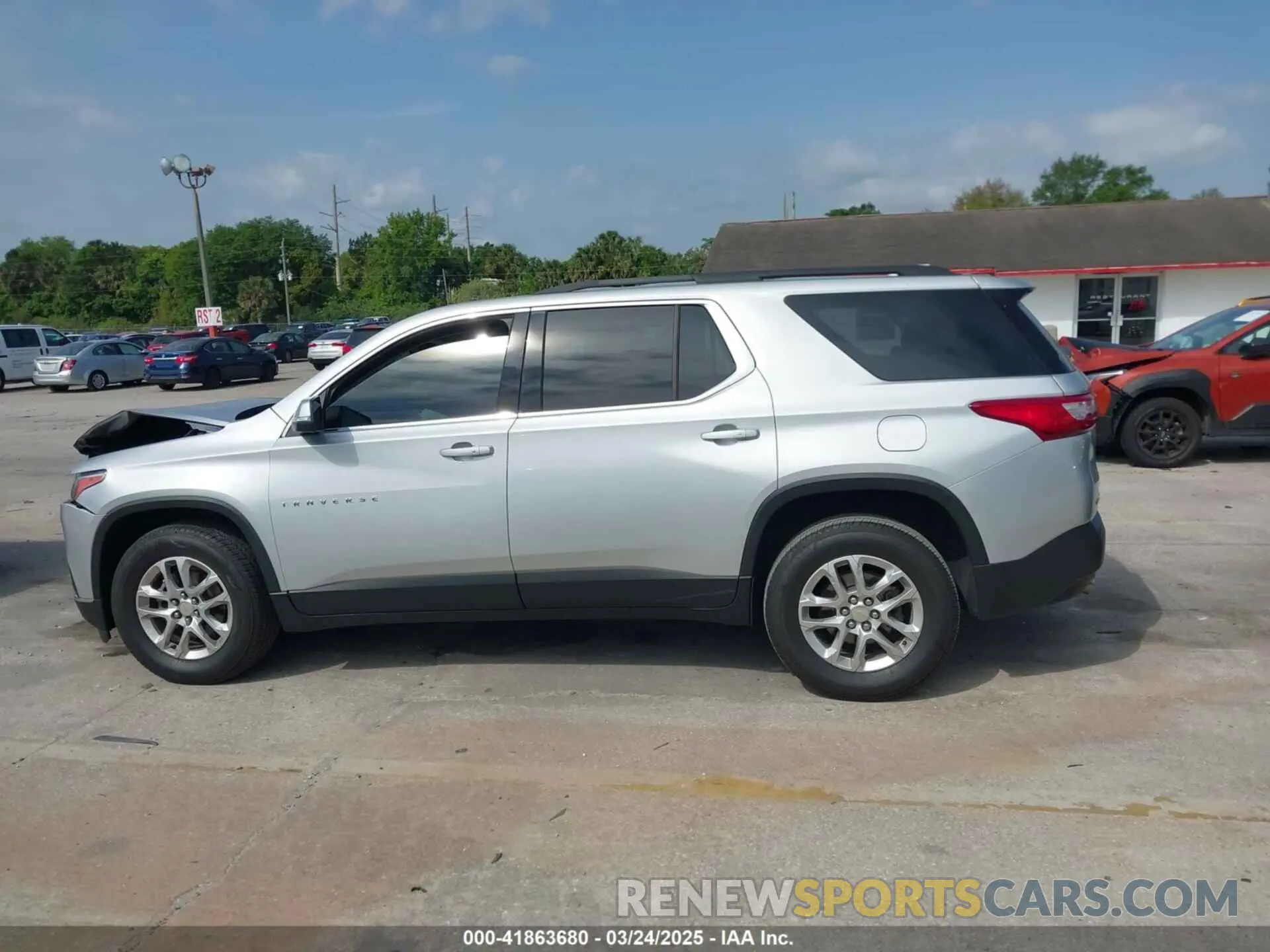 14 Photograph of a damaged car 1GNERGKW5MJ254932 CHEVROLET TRAVERSE 2021