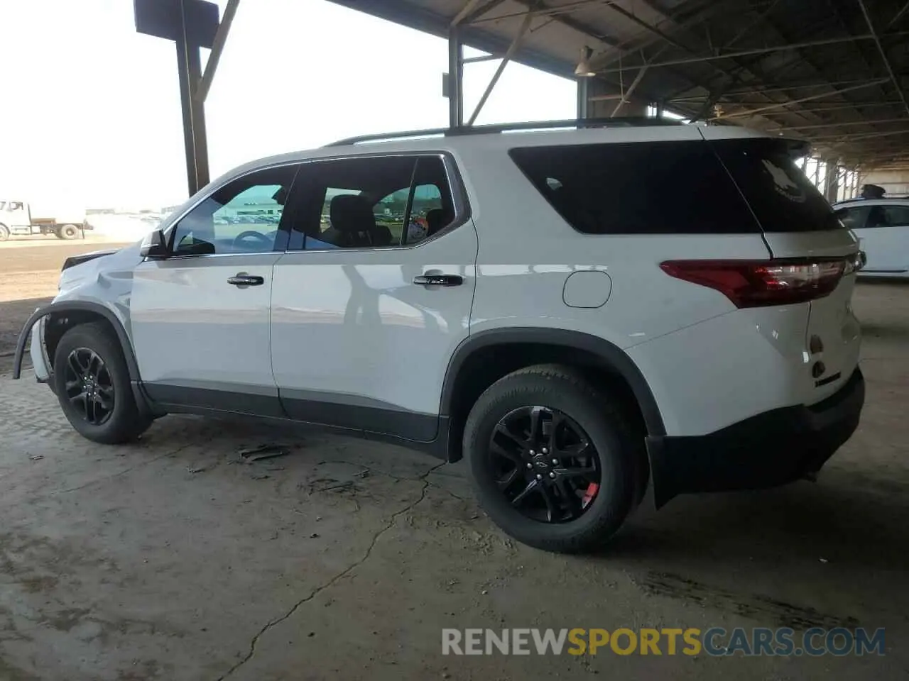 2 Photograph of a damaged car 1GNERGKW6MJ169288 CHEVROLET TRAVERSE 2021