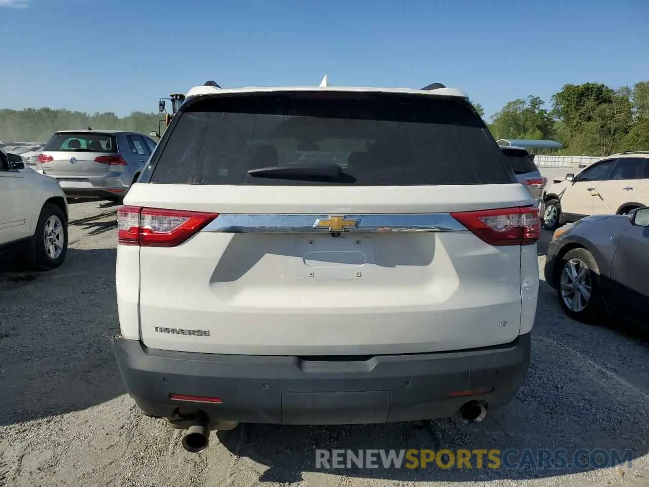6 Photograph of a damaged car 1GNERGKW6MJ172384 CHEVROLET TRAVERSE 2021