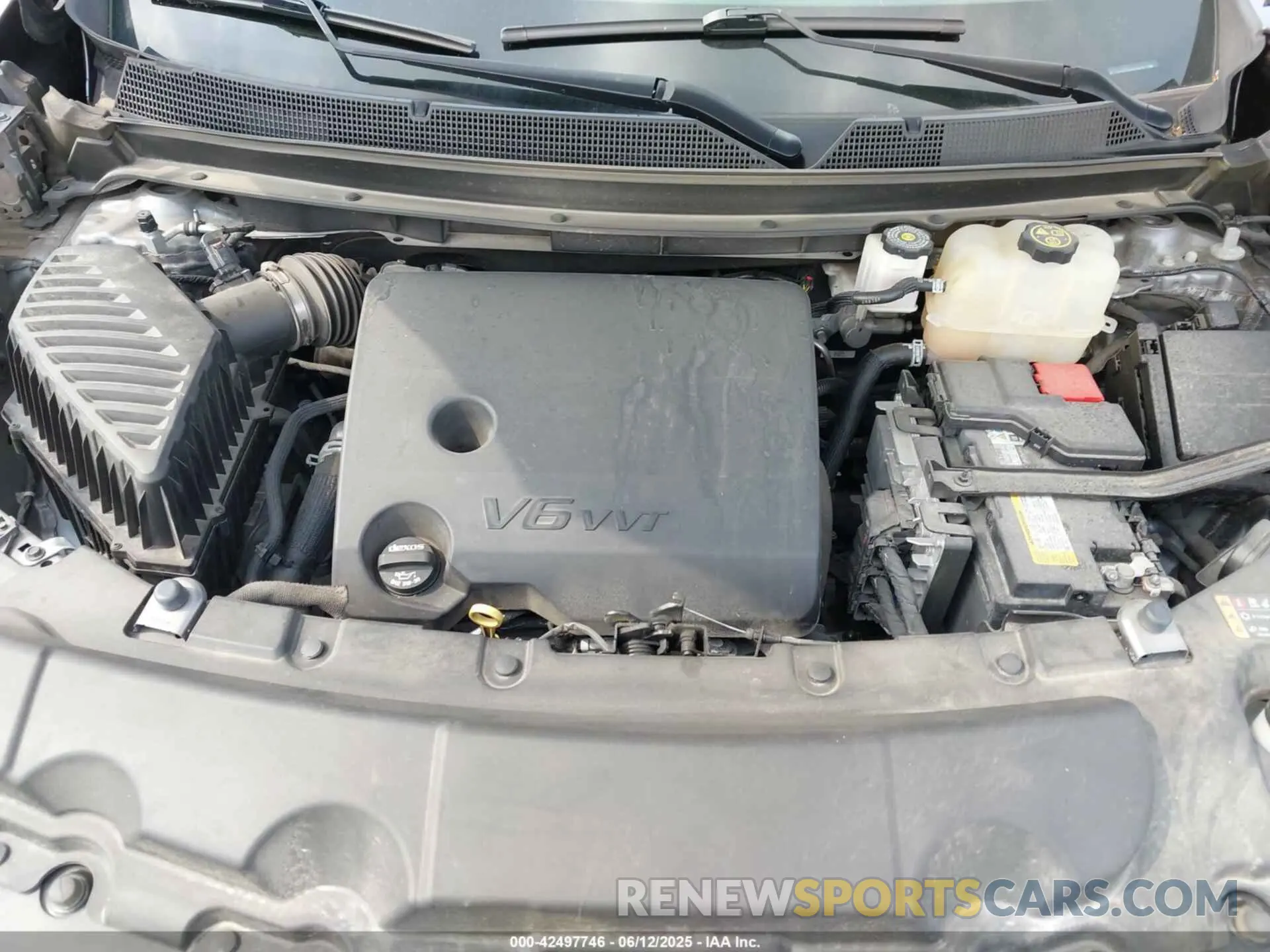 10 Photograph of a damaged car 1GNERGKW7MJ111626 CHEVROLET TRAVERSE 2021