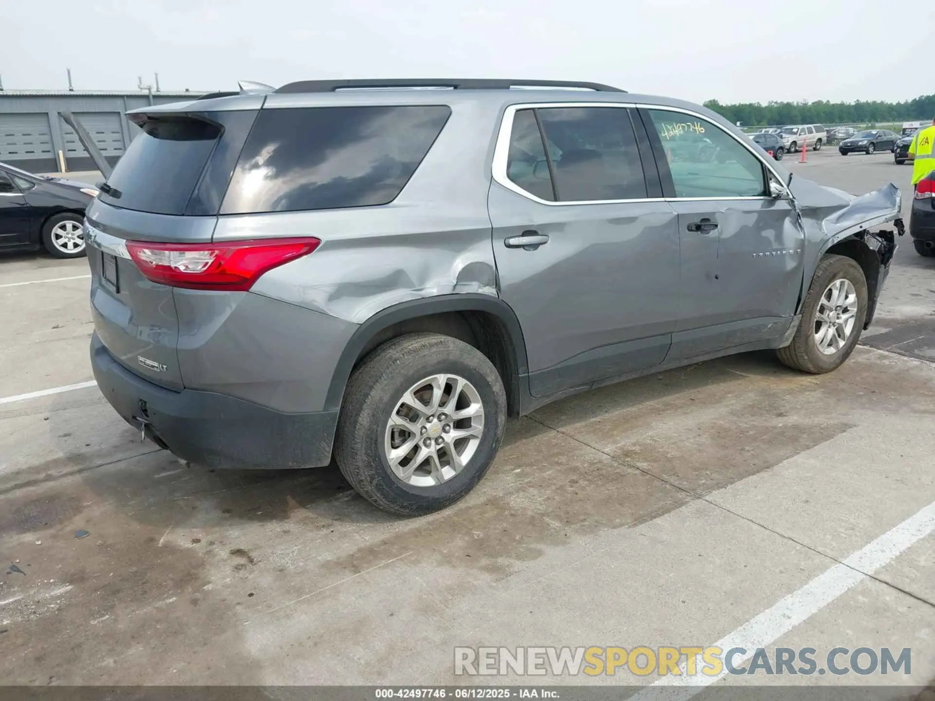 4 Photograph of a damaged car 1GNERGKW7MJ111626 CHEVROLET TRAVERSE 2021