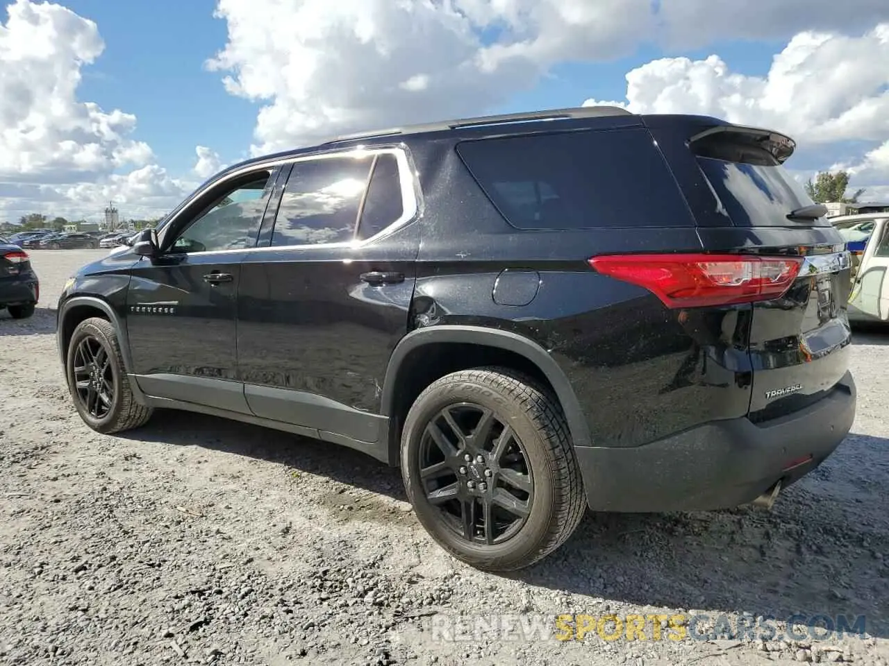 2 Photograph of a damaged car 1GNERGKW7MJ168621 CHEVROLET TRAVERSE 2021