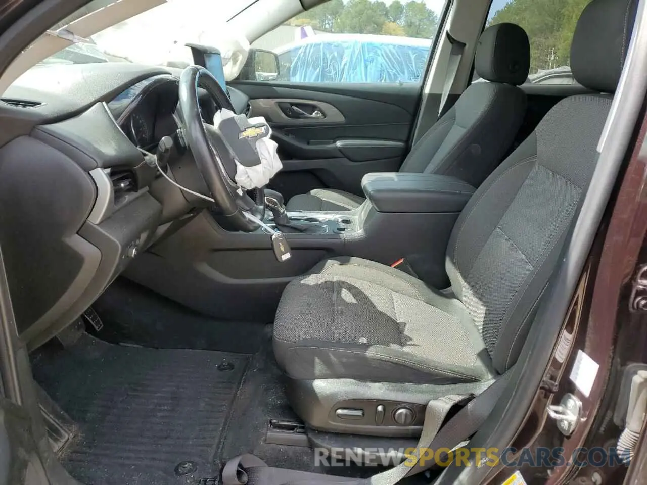 7 Photograph of a damaged car 1GNERGKW7MJ186231 CHEVROLET TRAVERSE 2021
