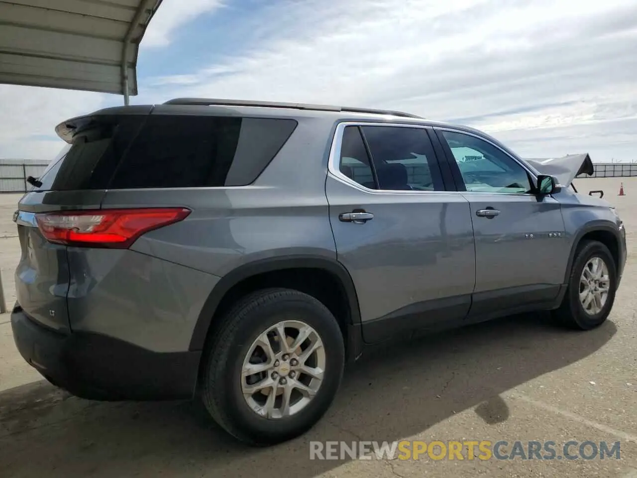 3 Photograph of a damaged car 1GNERGKW7MJ249943 CHEVROLET TRAVERSE 2021