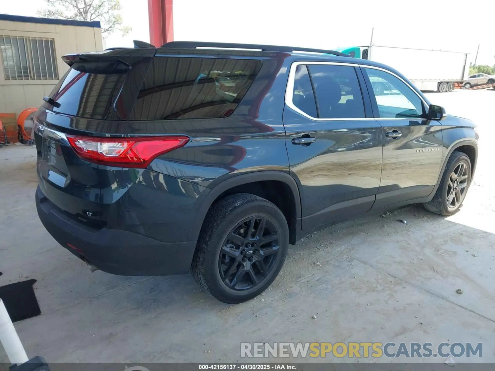 4 Photograph of a damaged car 1GNERGKW8MJ208513 CHEVROLET TRAVERSE 2021