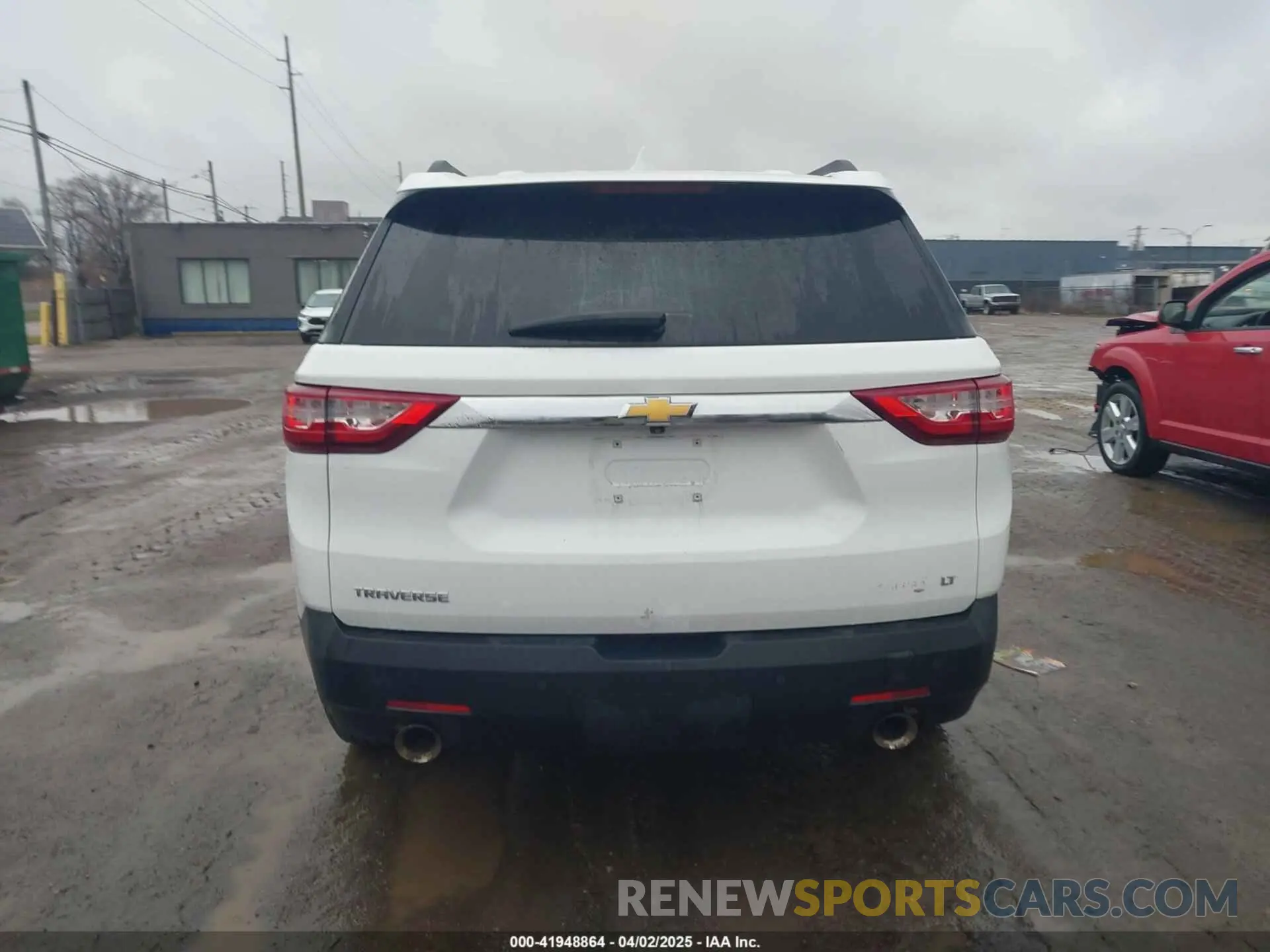 15 Photograph of a damaged car 1GNERGKW8MJ243343 CHEVROLET TRAVERSE 2021