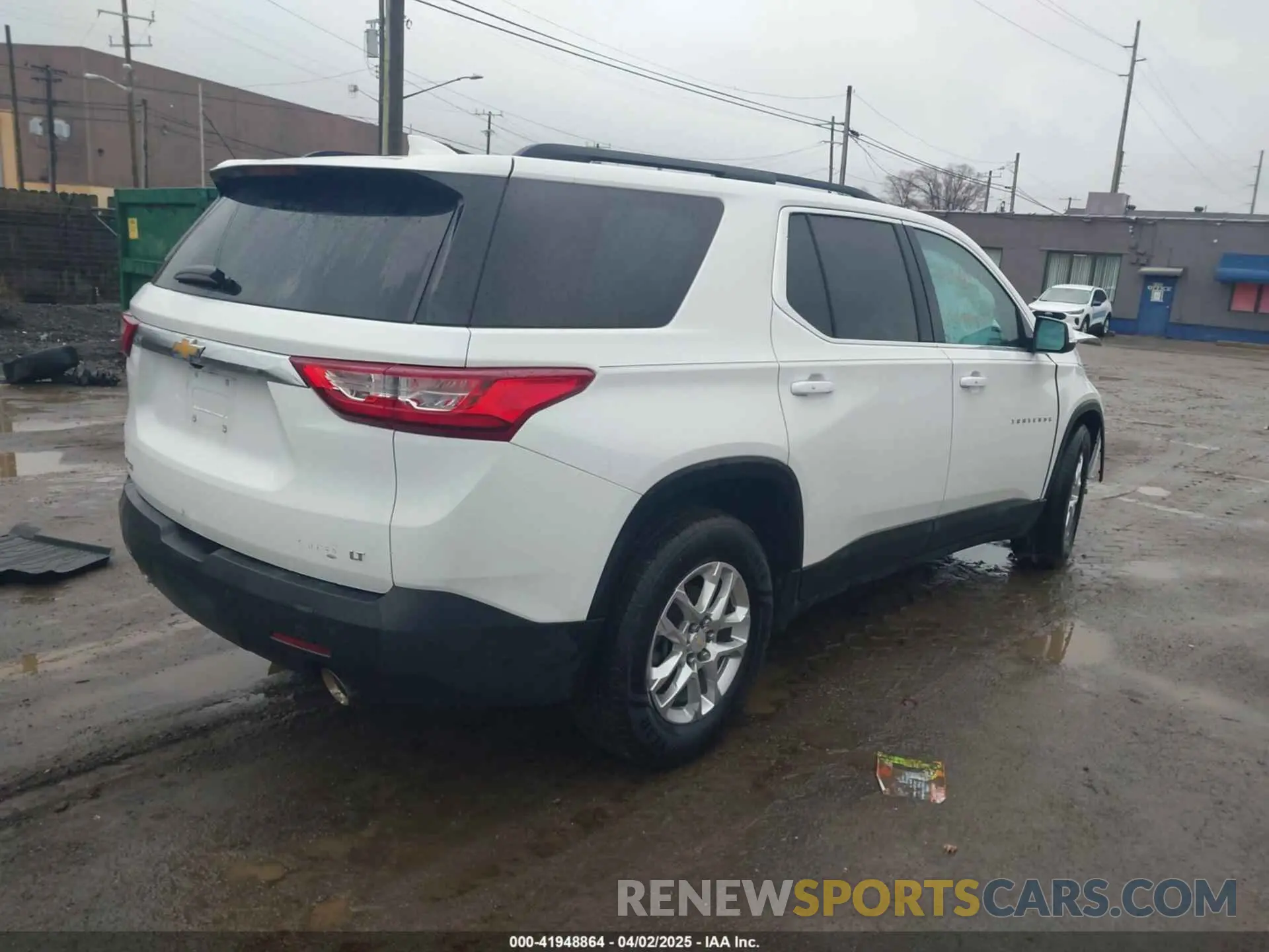4 Photograph of a damaged car 1GNERGKW8MJ243343 CHEVROLET TRAVERSE 2021
