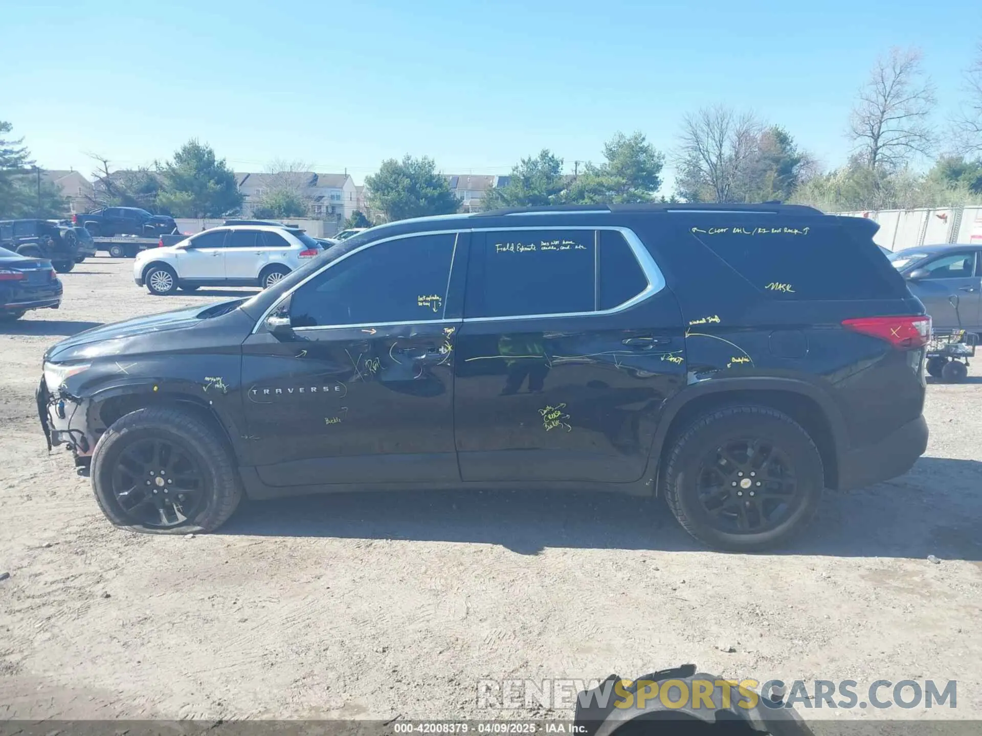 14 Photograph of a damaged car 1GNERGKW8MJ246758 CHEVROLET TRAVERSE 2021
