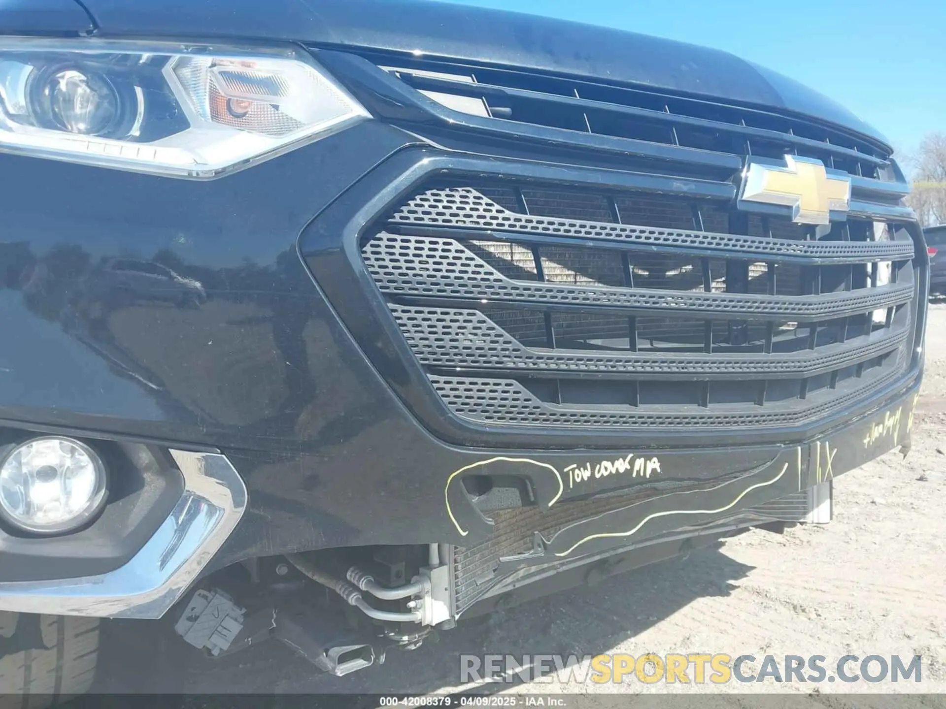 18 Photograph of a damaged car 1GNERGKW8MJ246758 CHEVROLET TRAVERSE 2021