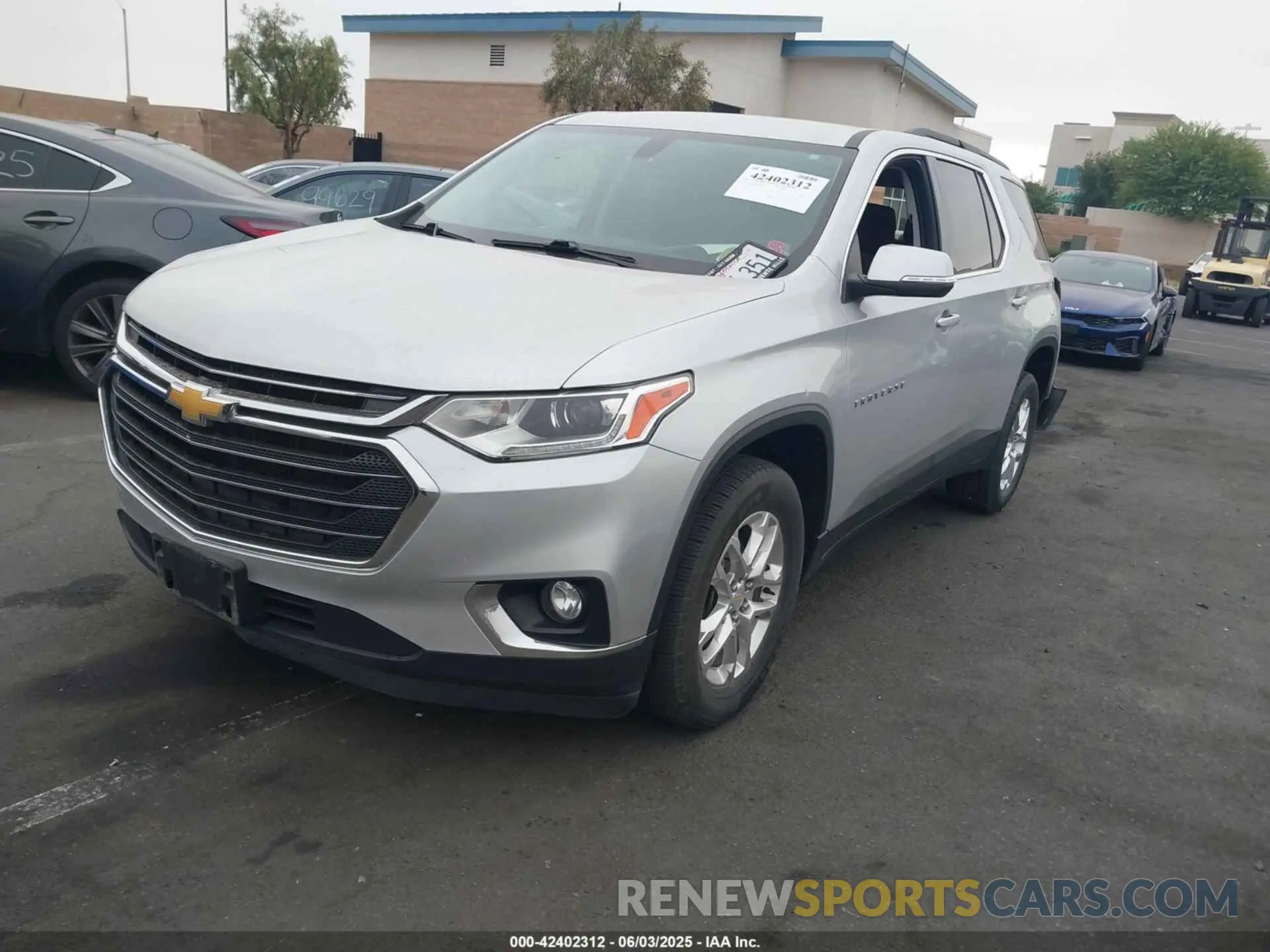 2 Photograph of a damaged car 1GNERGKW8MJ261406 CHEVROLET TRAVERSE 2021