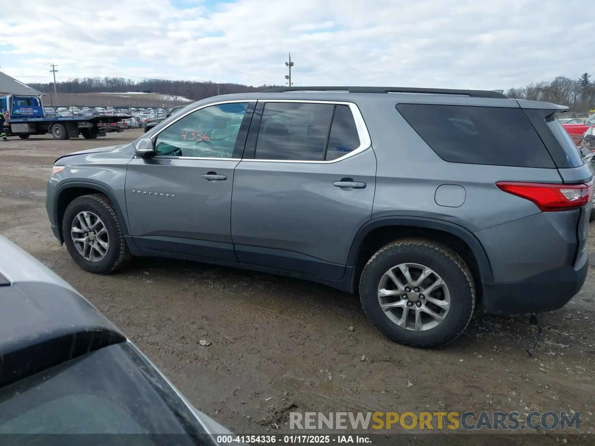 14 Photograph of a damaged car 1GNERGKW9MJ204194 CHEVROLET TRAVERSE 2021