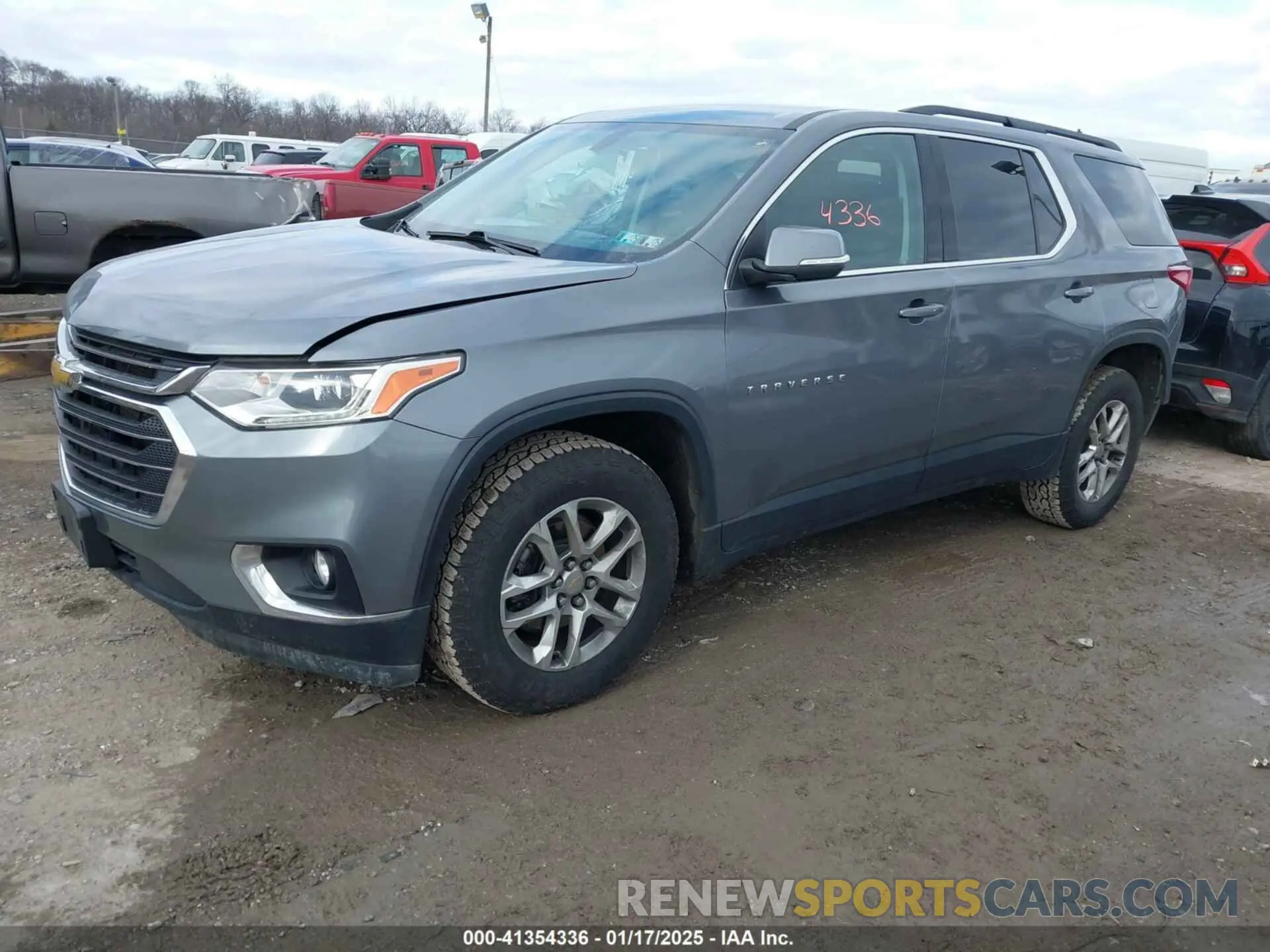 2 Photograph of a damaged car 1GNERGKW9MJ204194 CHEVROLET TRAVERSE 2021