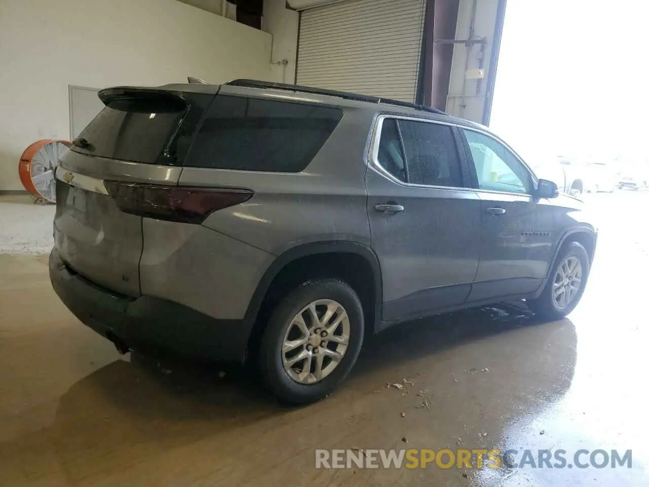 3 Photograph of a damaged car 1GNERGKW9MJ215650 CHEVROLET TRAVERSE 2021