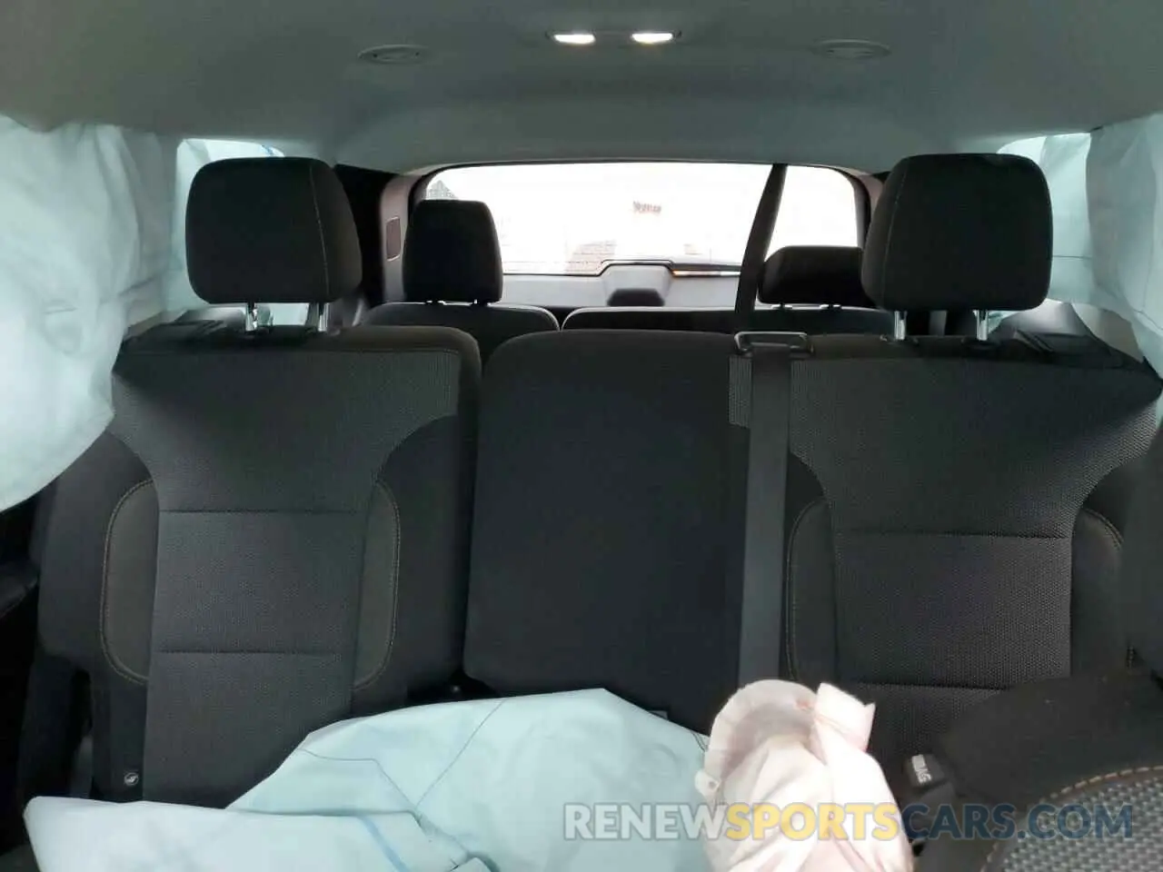 10 Photograph of a damaged car 1GNERGKW9MJ265951 CHEVROLET TRAVERSE 2021