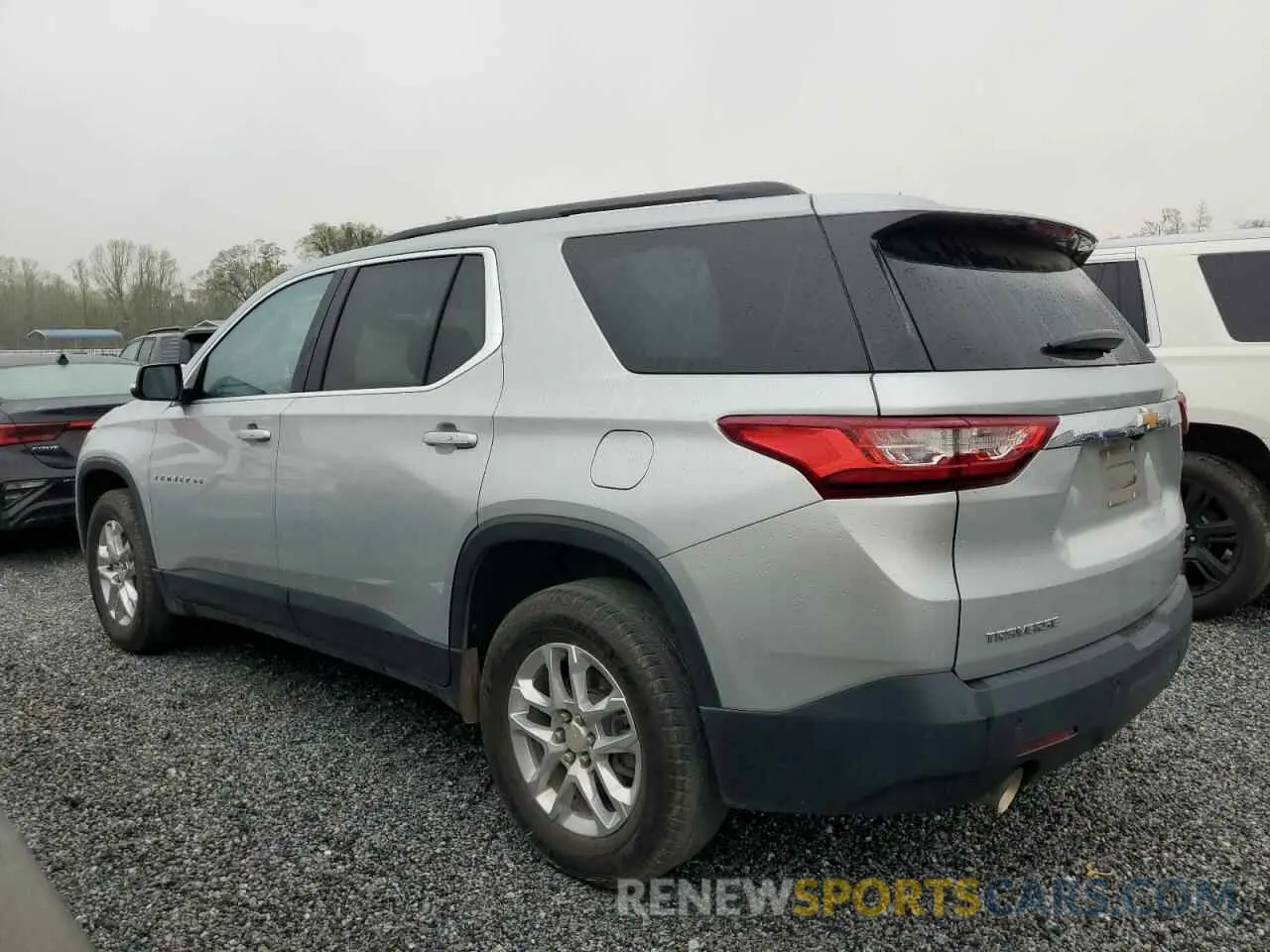 2 Photograph of a damaged car 1GNERGKW9MJ265951 CHEVROLET TRAVERSE 2021